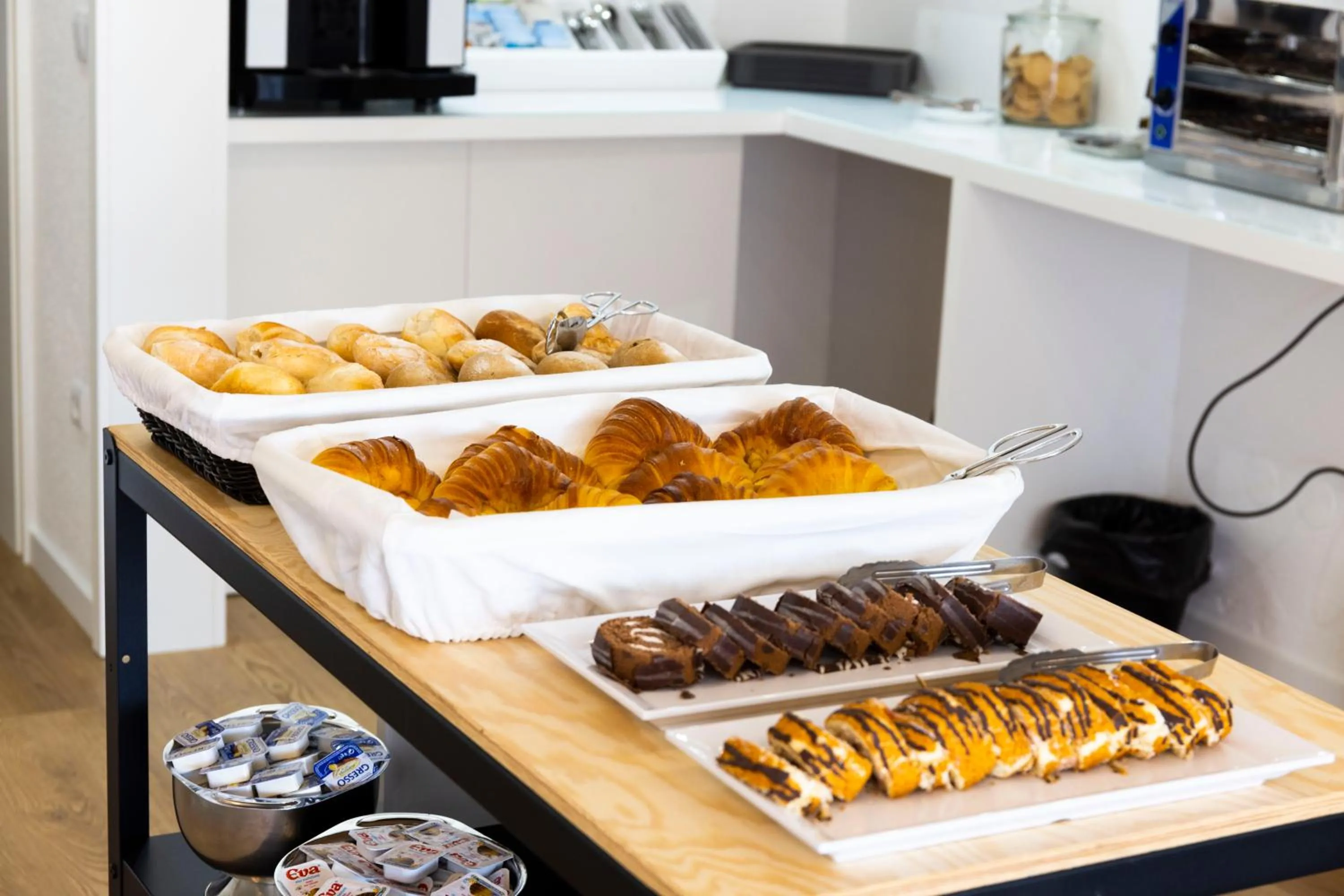 Breakfast in Hotel Avenida