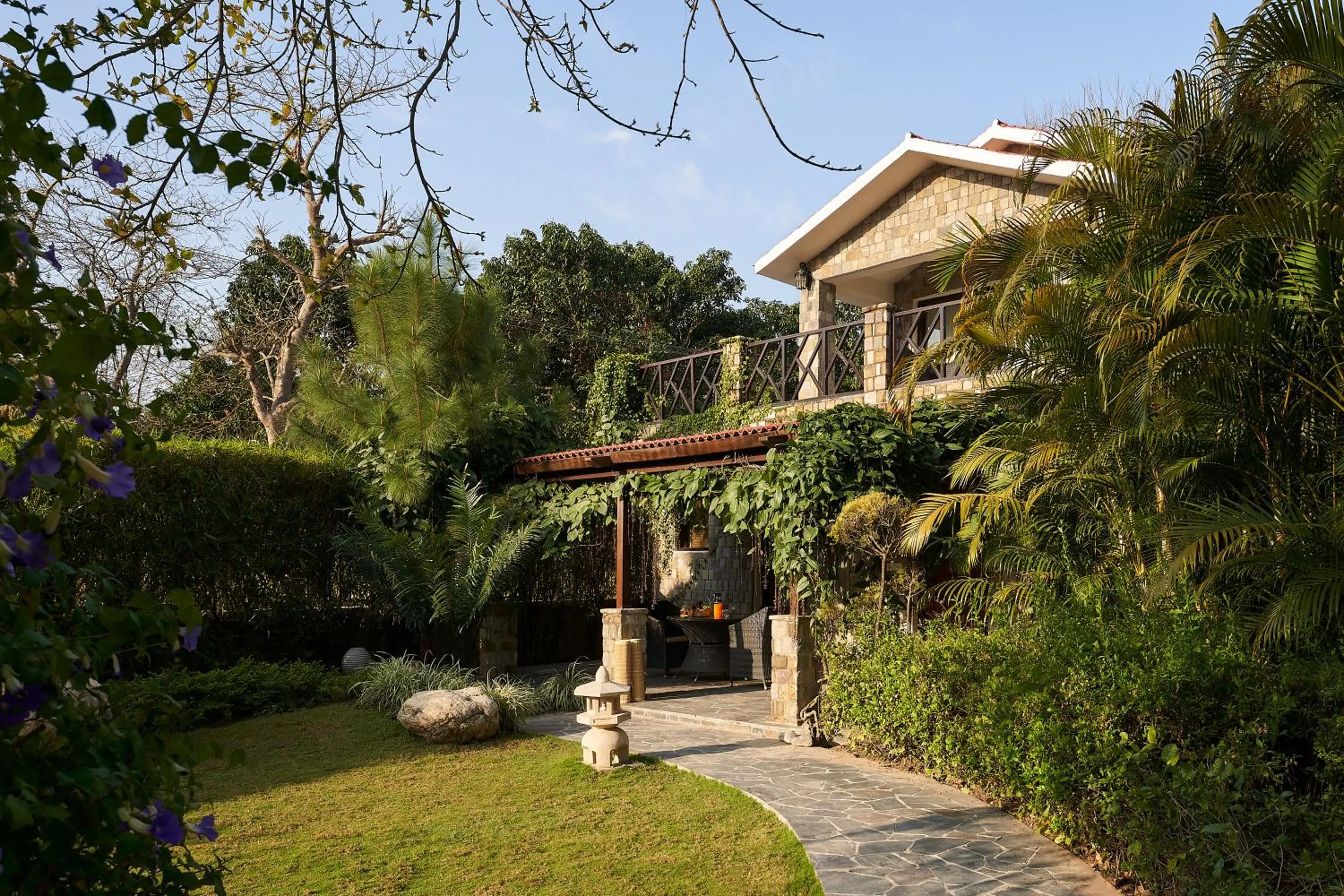 Facade/entrance in Tree of Life Vanvilas Riveredge Corbett