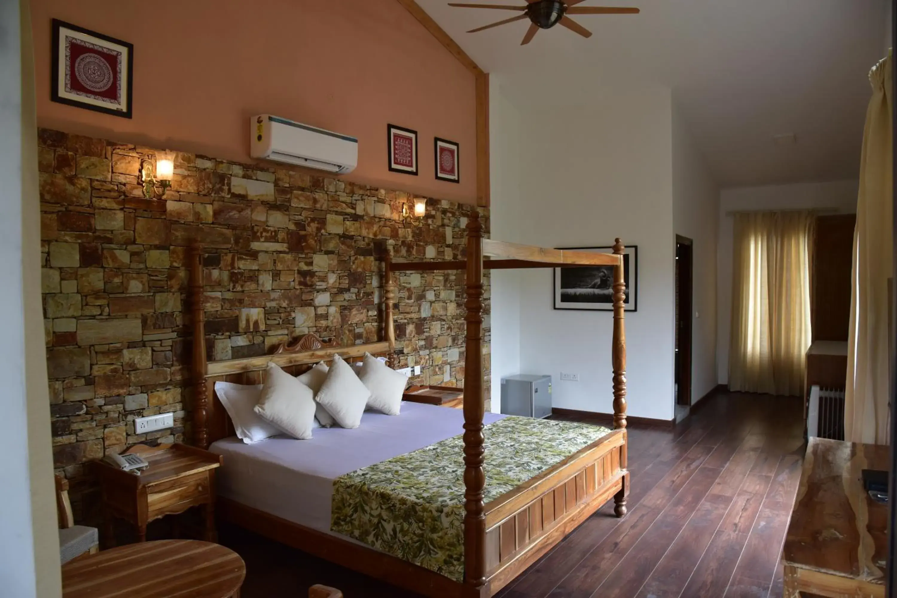 Quadruple Room in Tree of Life Vanvilas Riveredge Corbett Quadruple Room in Tree of Life Vanvilas Riveredge Corbett