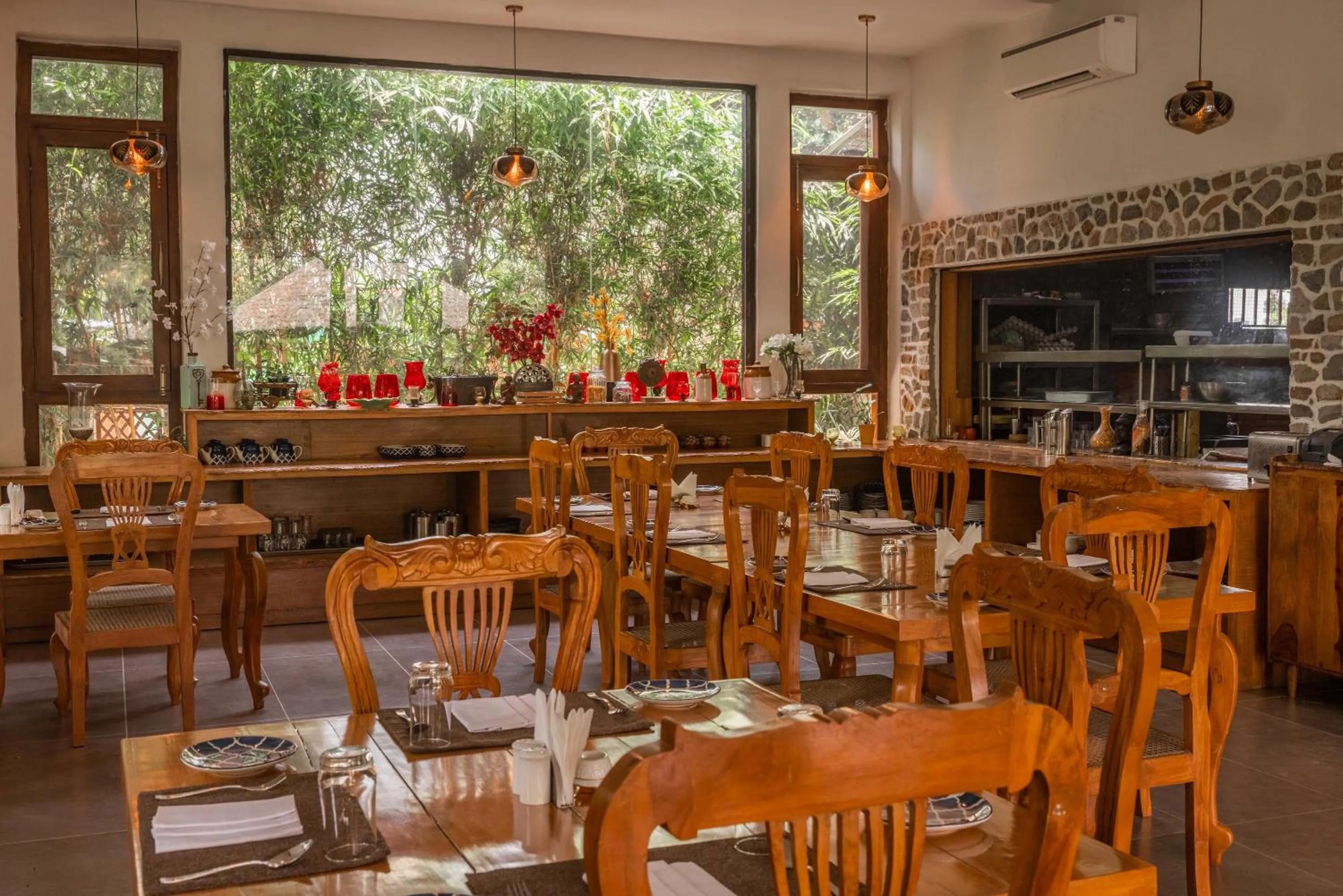 Restaurant/places to eat in Tree of Life Vanvilas Riveredge Corbett