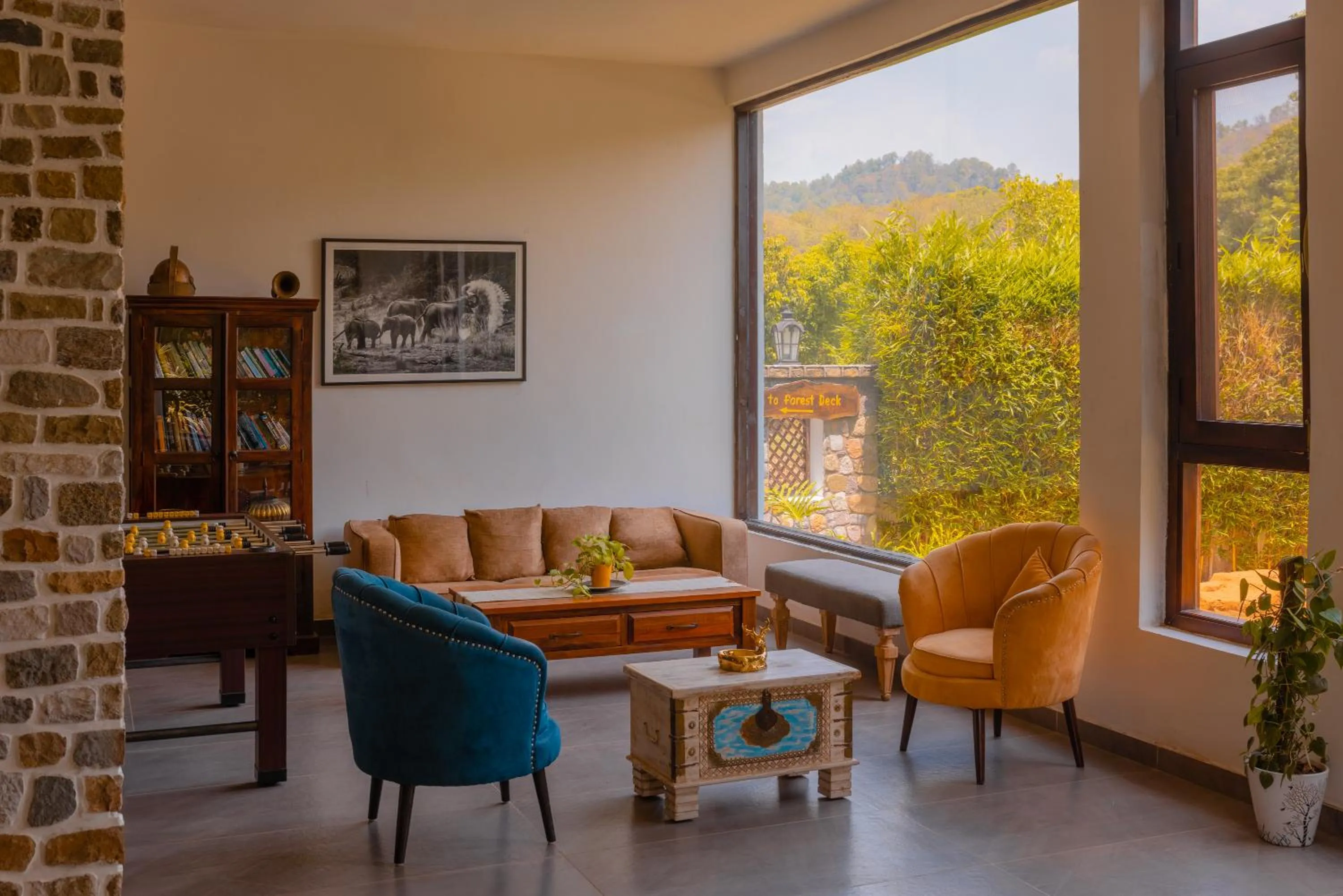 Lounge or bar in Tree of Life Vanvilas Riveredge Corbett