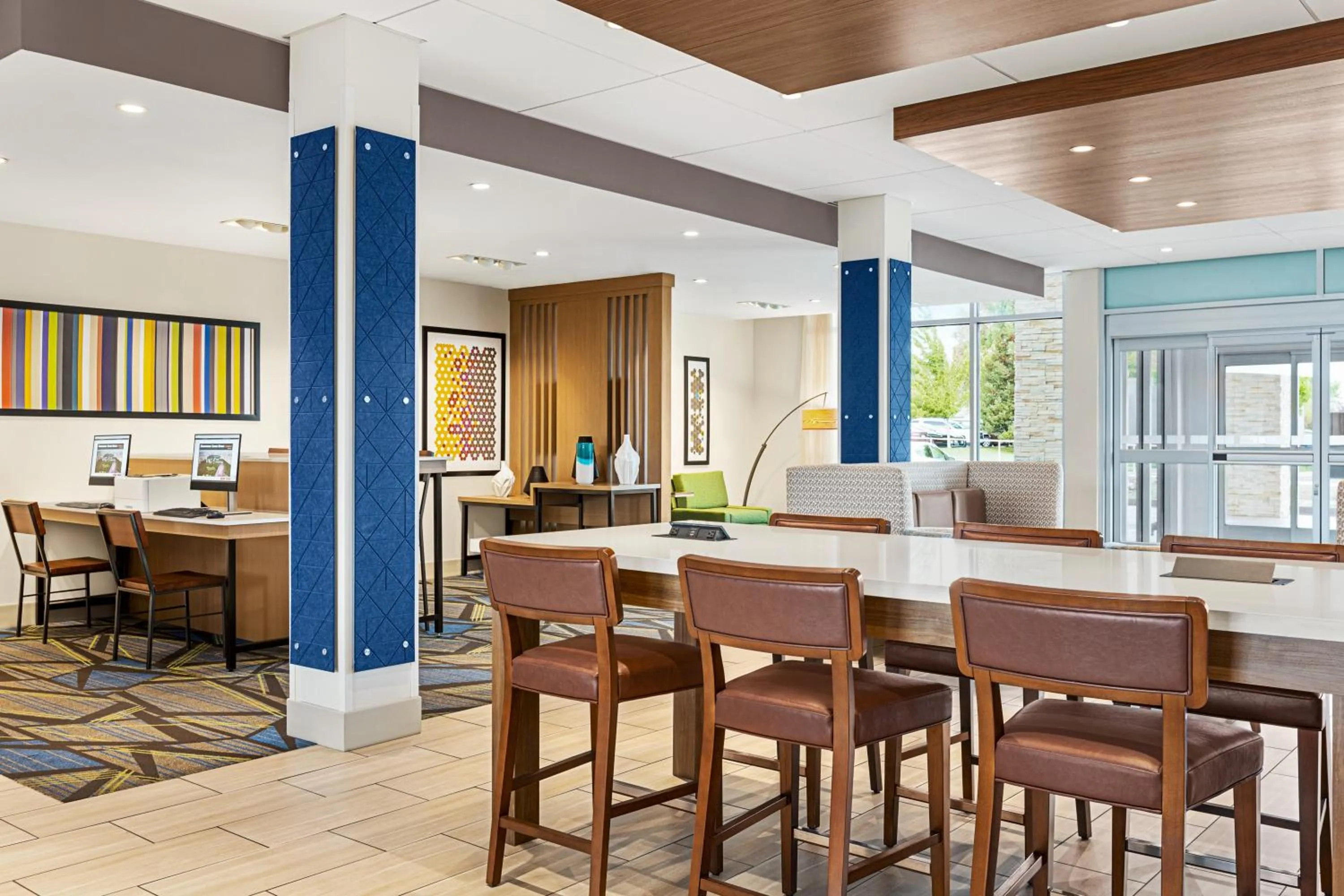 Restaurant/places to eat in Holiday Inn Express & Suites - Ukiah by IHG