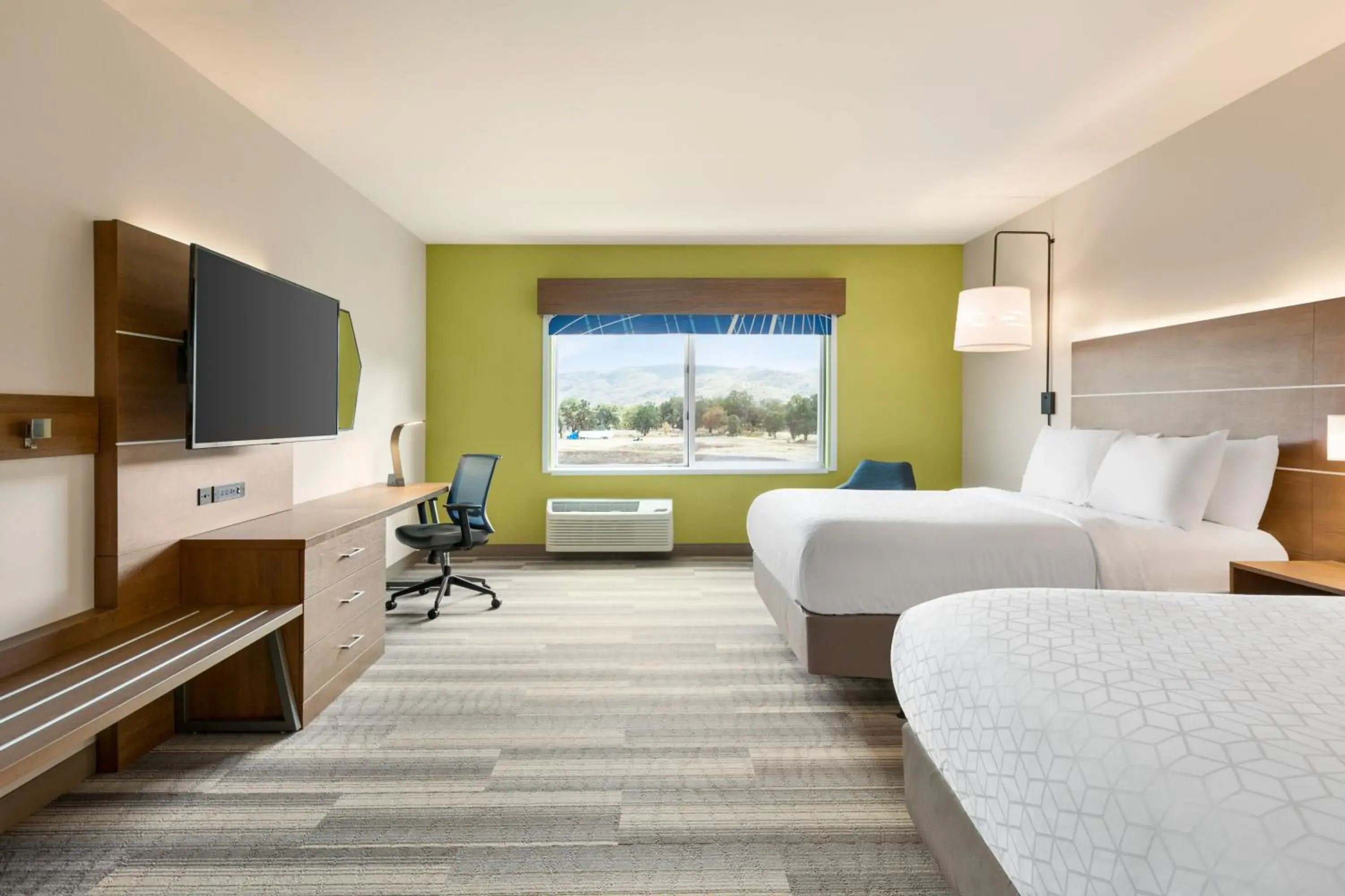 Queen Room with Two Queen Beds - Disability Access with Bath Tub in Holiday Inn Express & Suites - Ukiah by IHG Queen Room with Two Queen Beds - Disability Access with Bath Tub in Holiday Inn Express & Suites - Ukiah by IHG