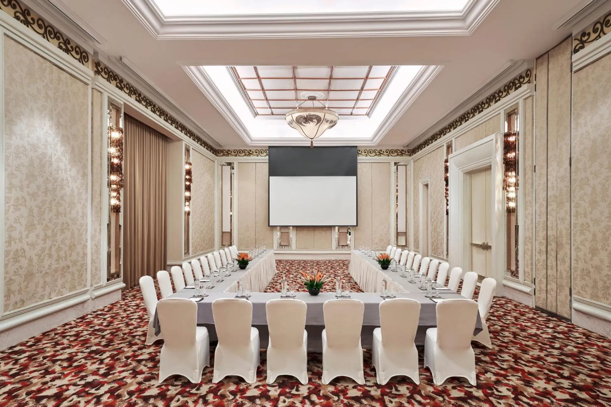 Meeting/conference room in Holiday Inn Resort Ho Tram Beach by IHG