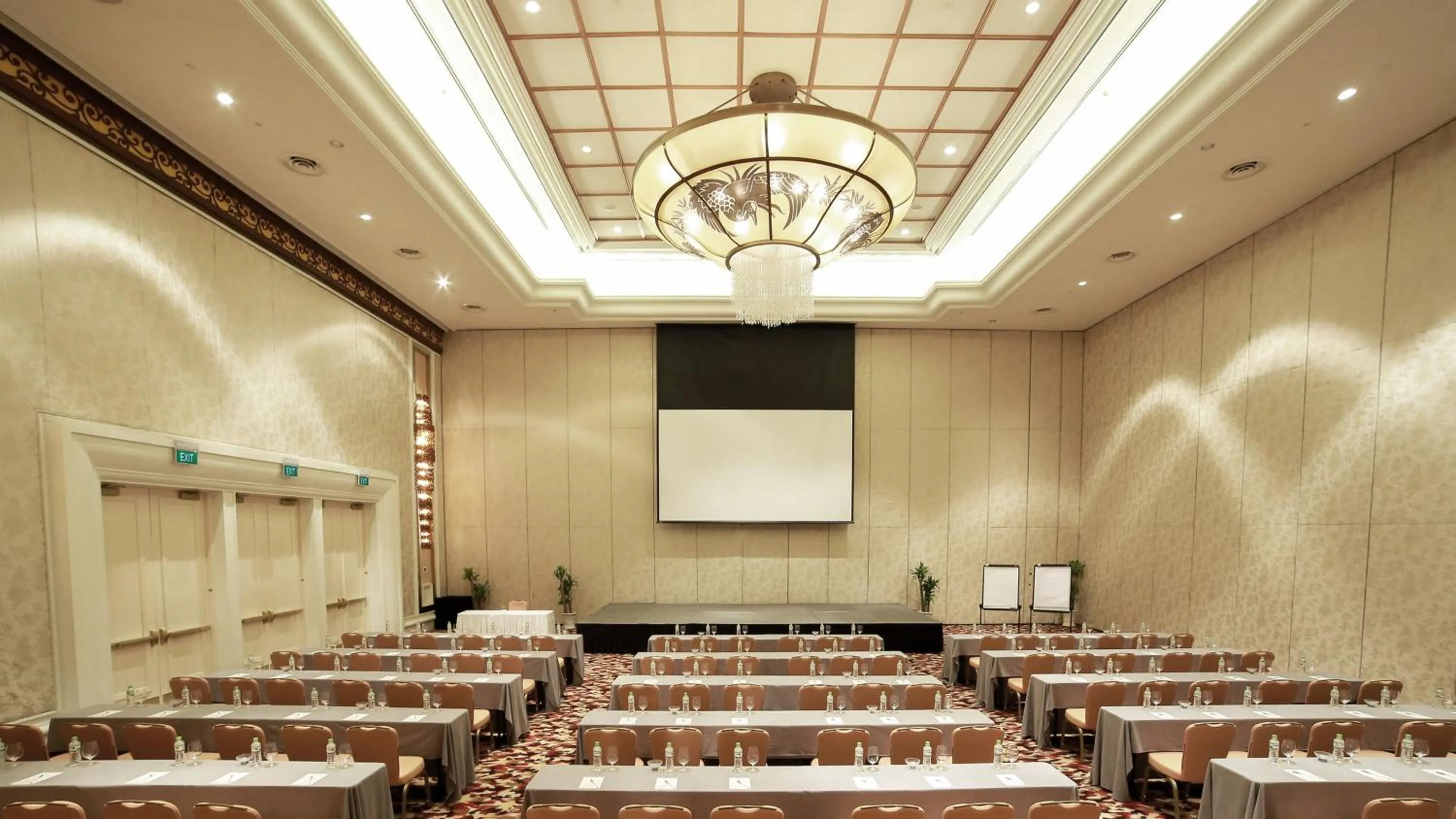 Lobby or reception in Holiday Inn Resort Ho Tram Beach by IHG