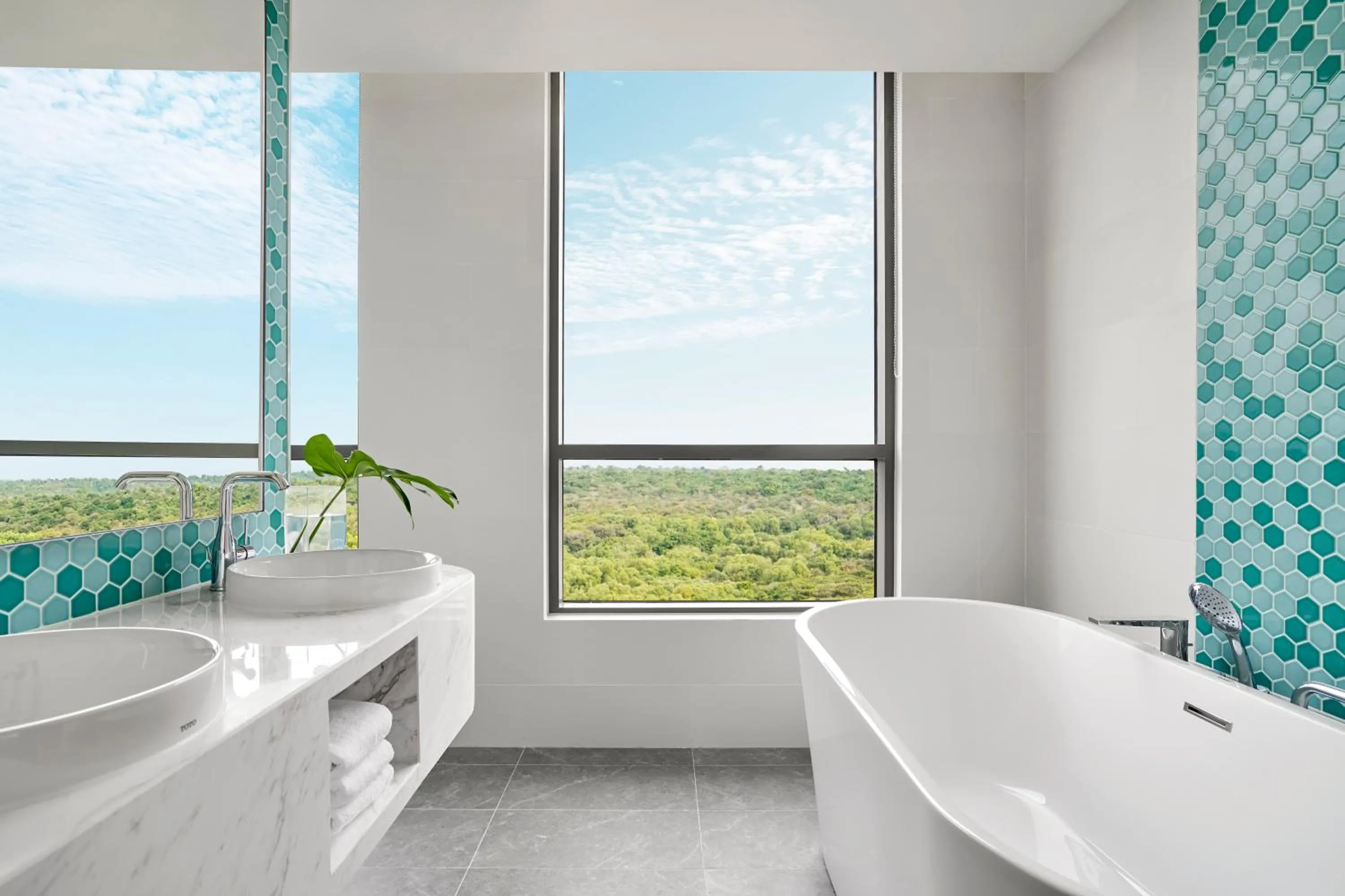 Bathroom in Holiday Inn Resort Ho Tram Beach by IHG