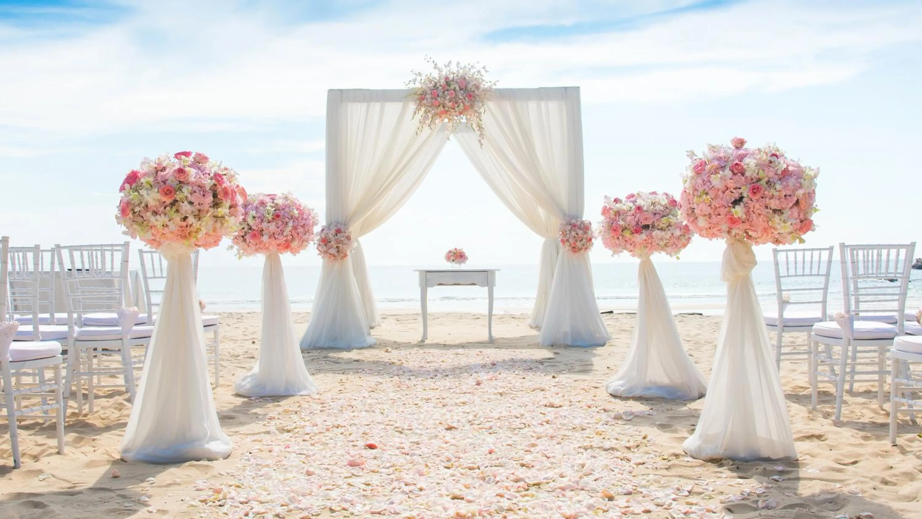 Meeting/conference room in Holiday Inn Resort Ho Tram Beach by IHG