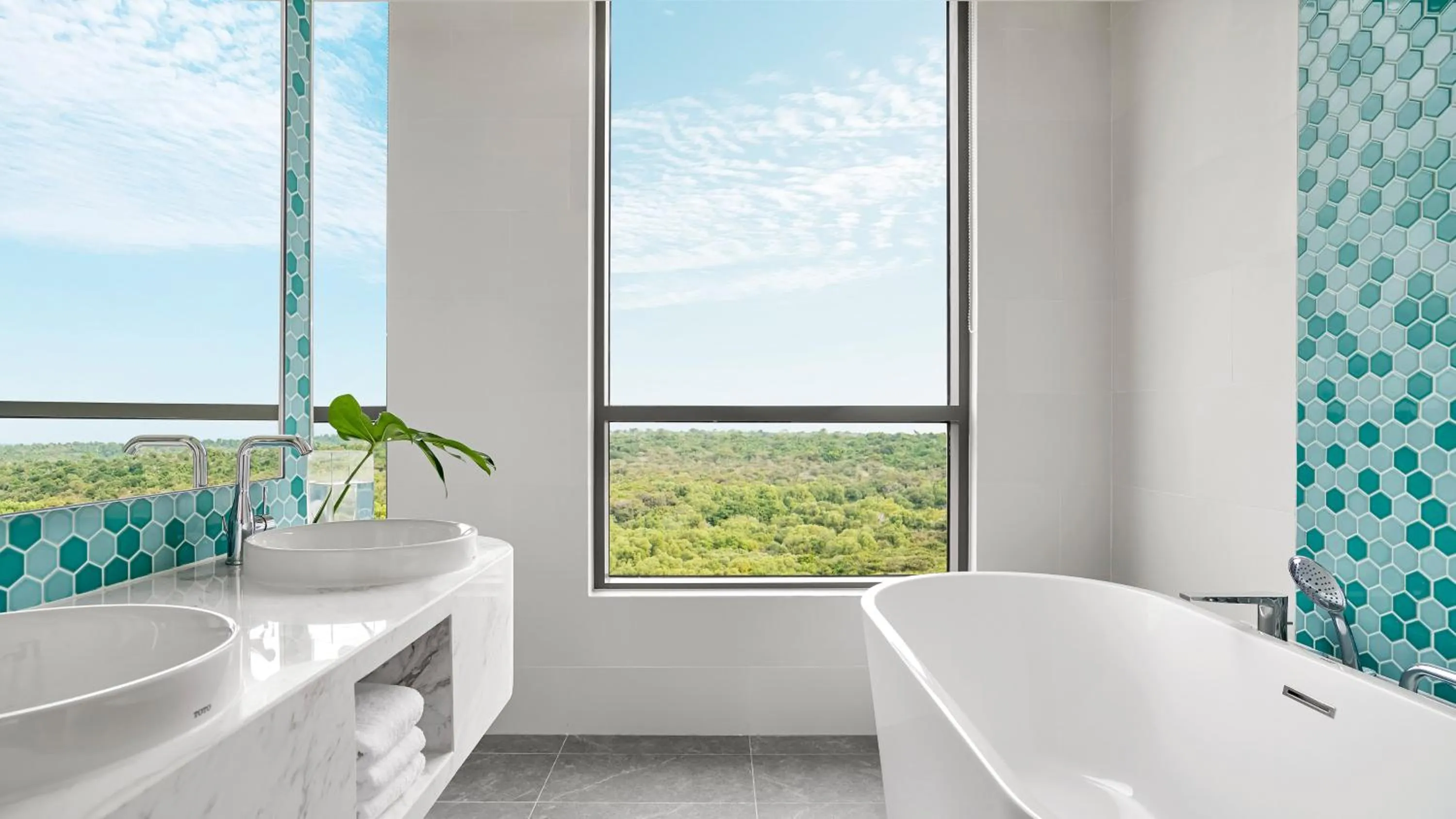 Bathroom in Holiday Inn Resort Ho Tram Beach by IHG