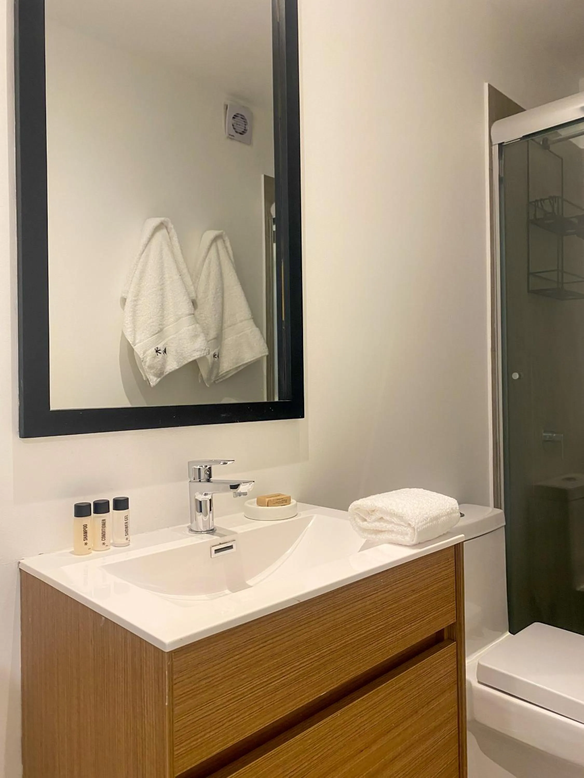 Bathroom in Primera Parada By Wynwood House