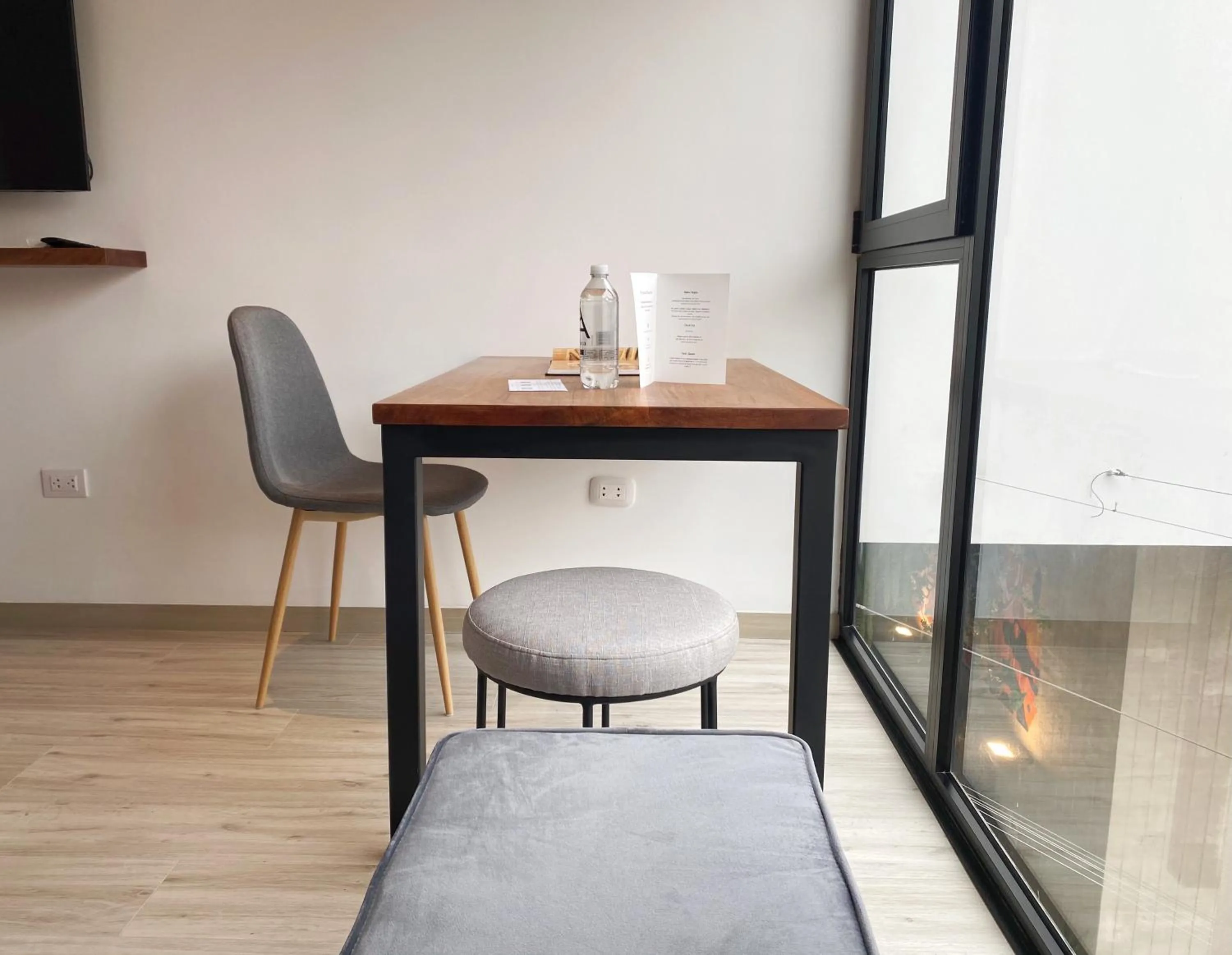 Dining area in Primera Parada By Wynwood House