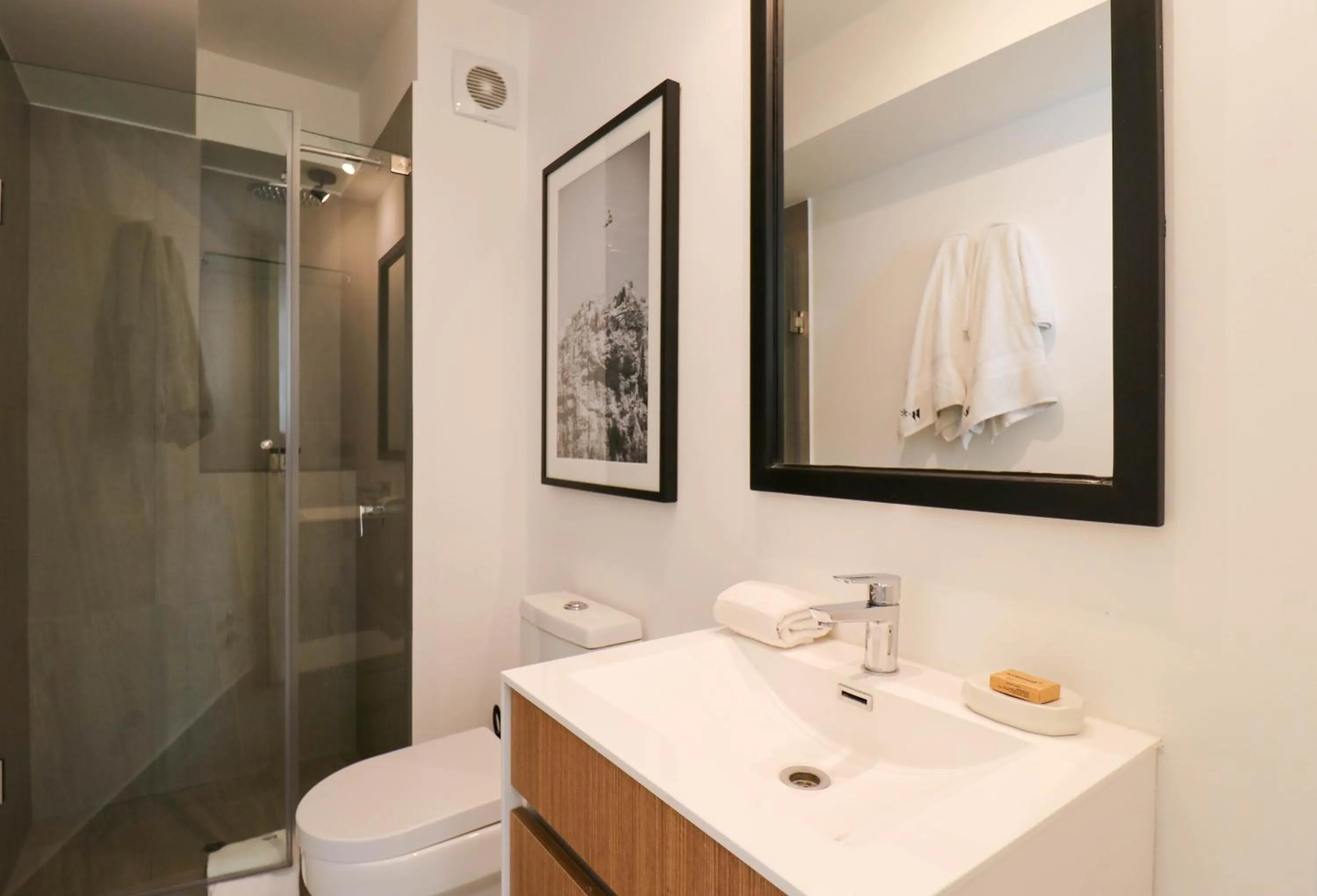 Bathroom in Primera Parada By Wynwood House