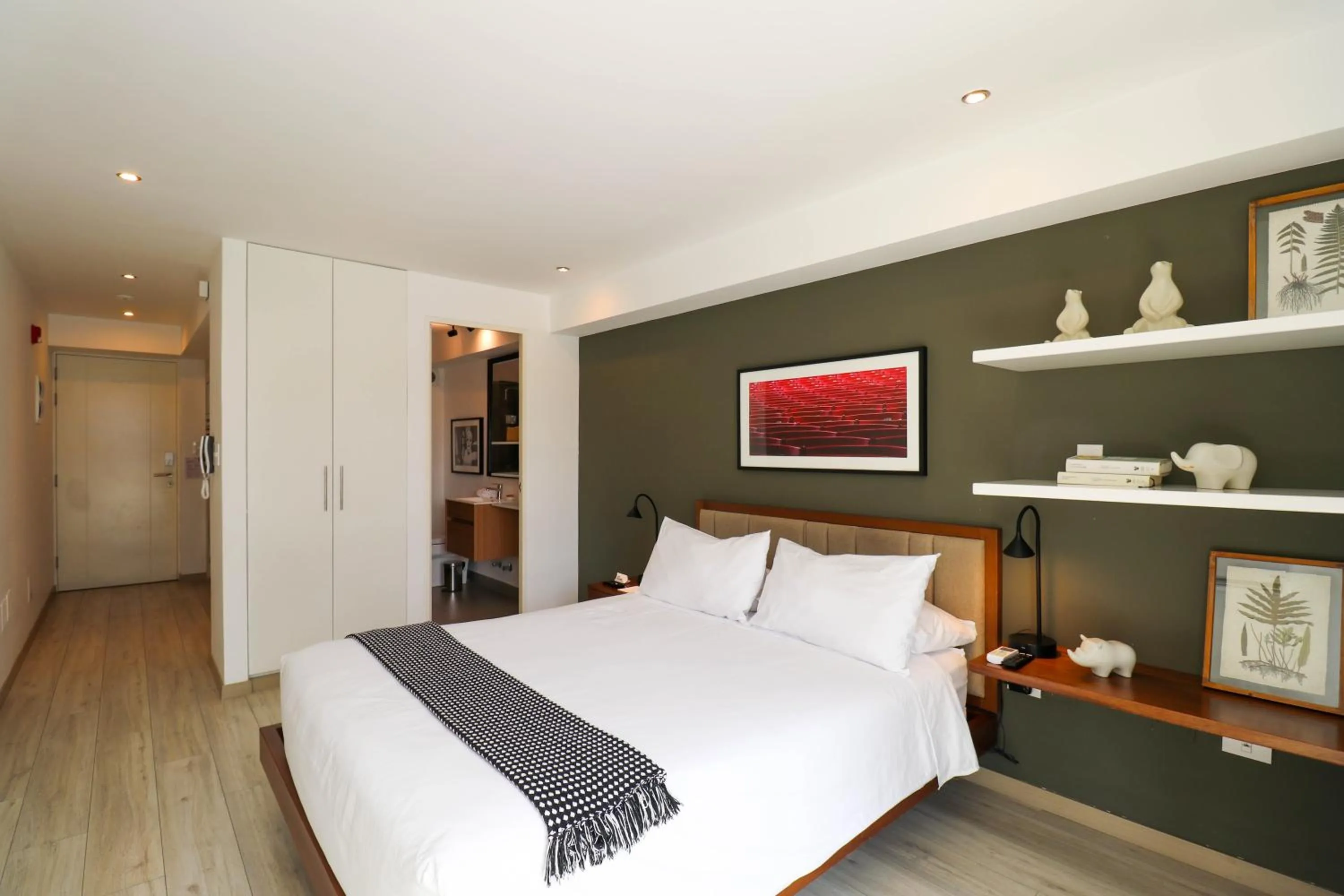 Photo of the whole room, Bed in Primera Parada By Wynwood House