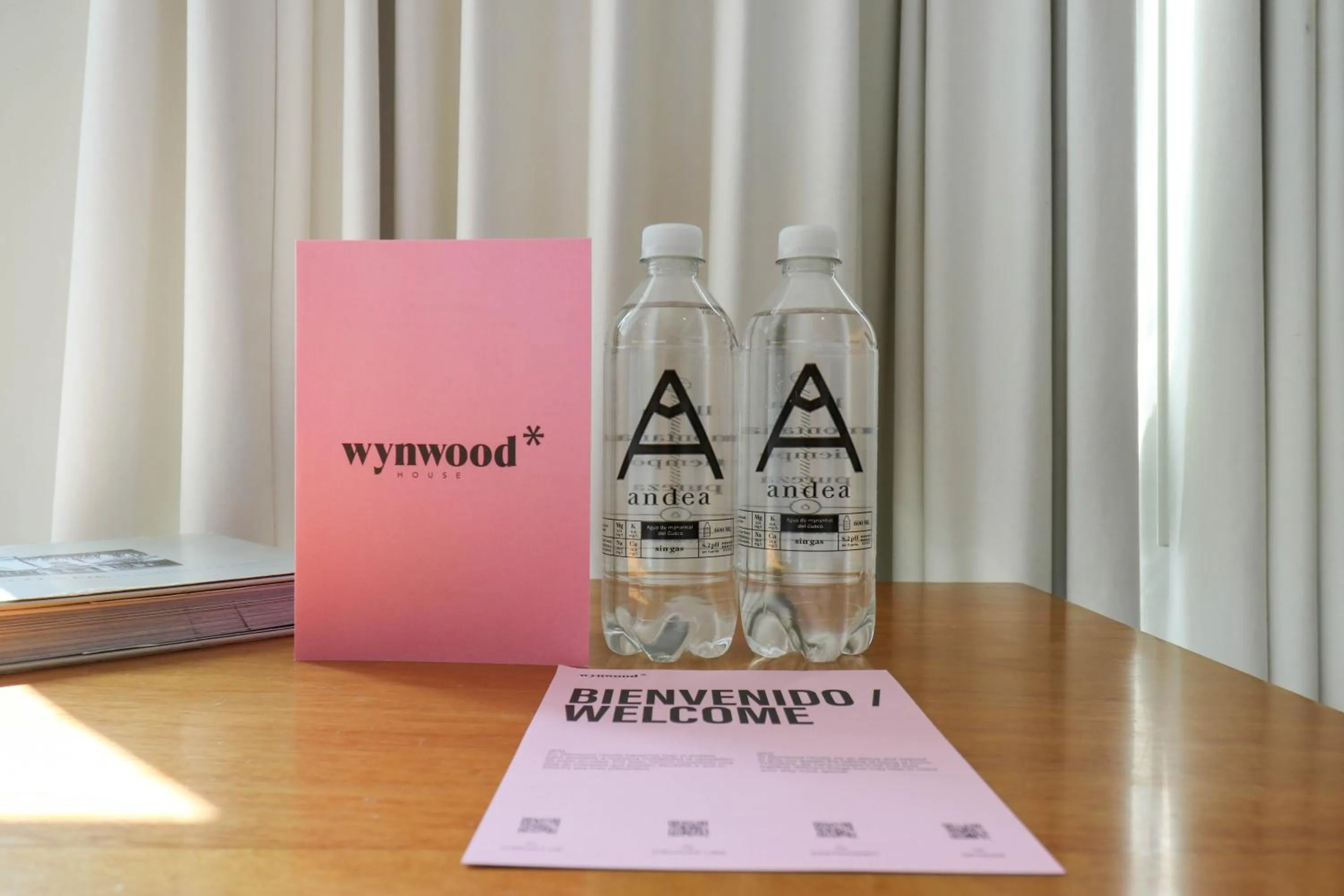 Logo/Certificate/Sign in Primera Parada By Wynwood House