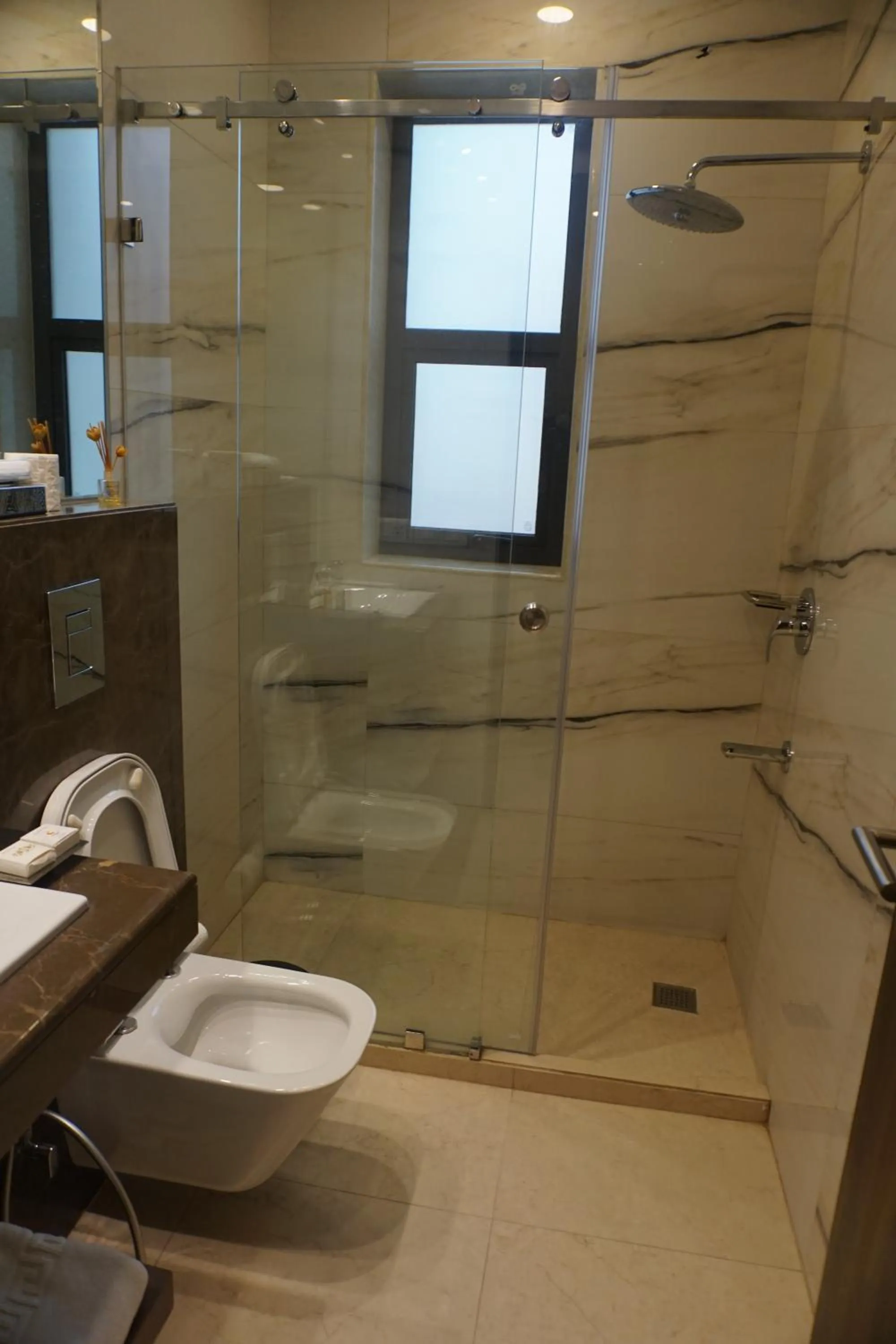 Bathroom in Comfort Inn Dhaliwals, Gurgaon