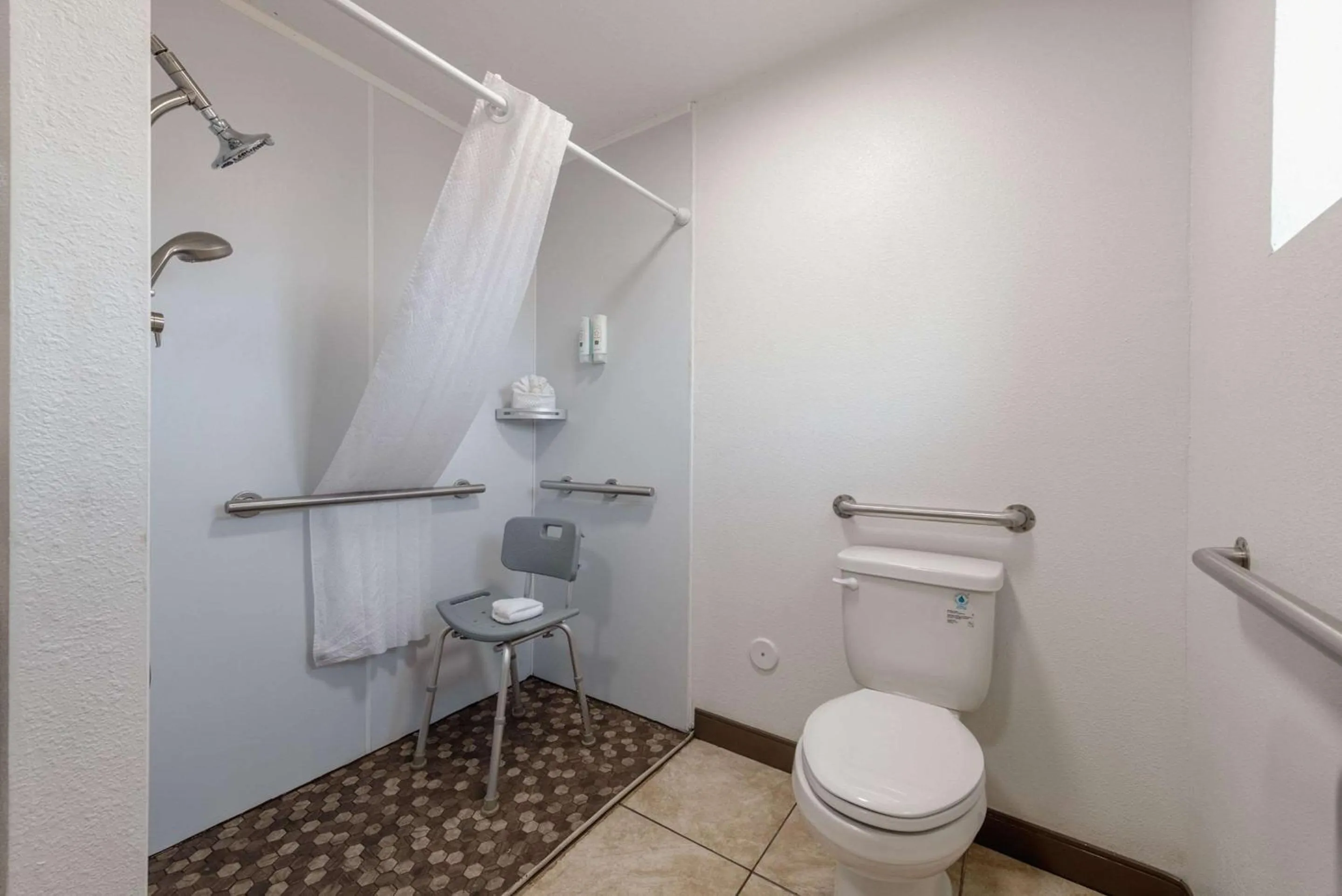 Bedroom in Quality Inn near Mesa Verde