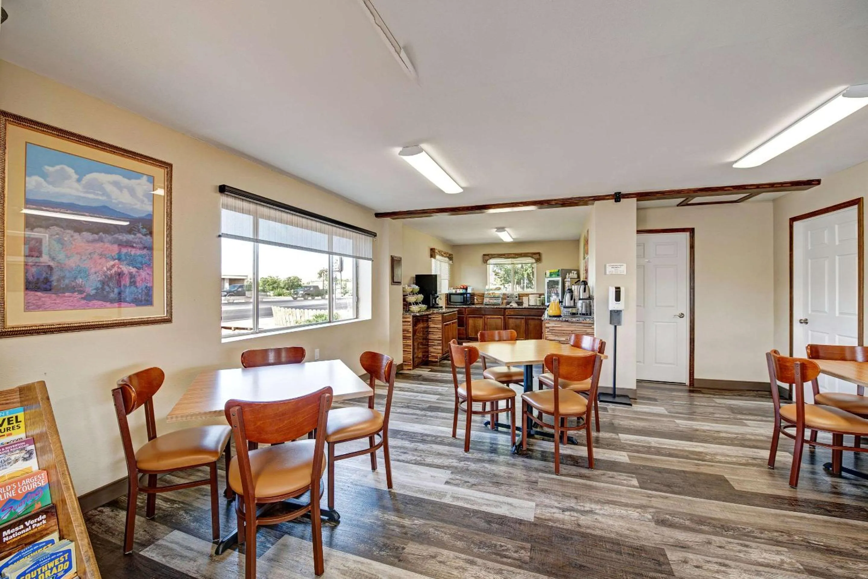 Breakfast in Quality Inn near Mesa Verde