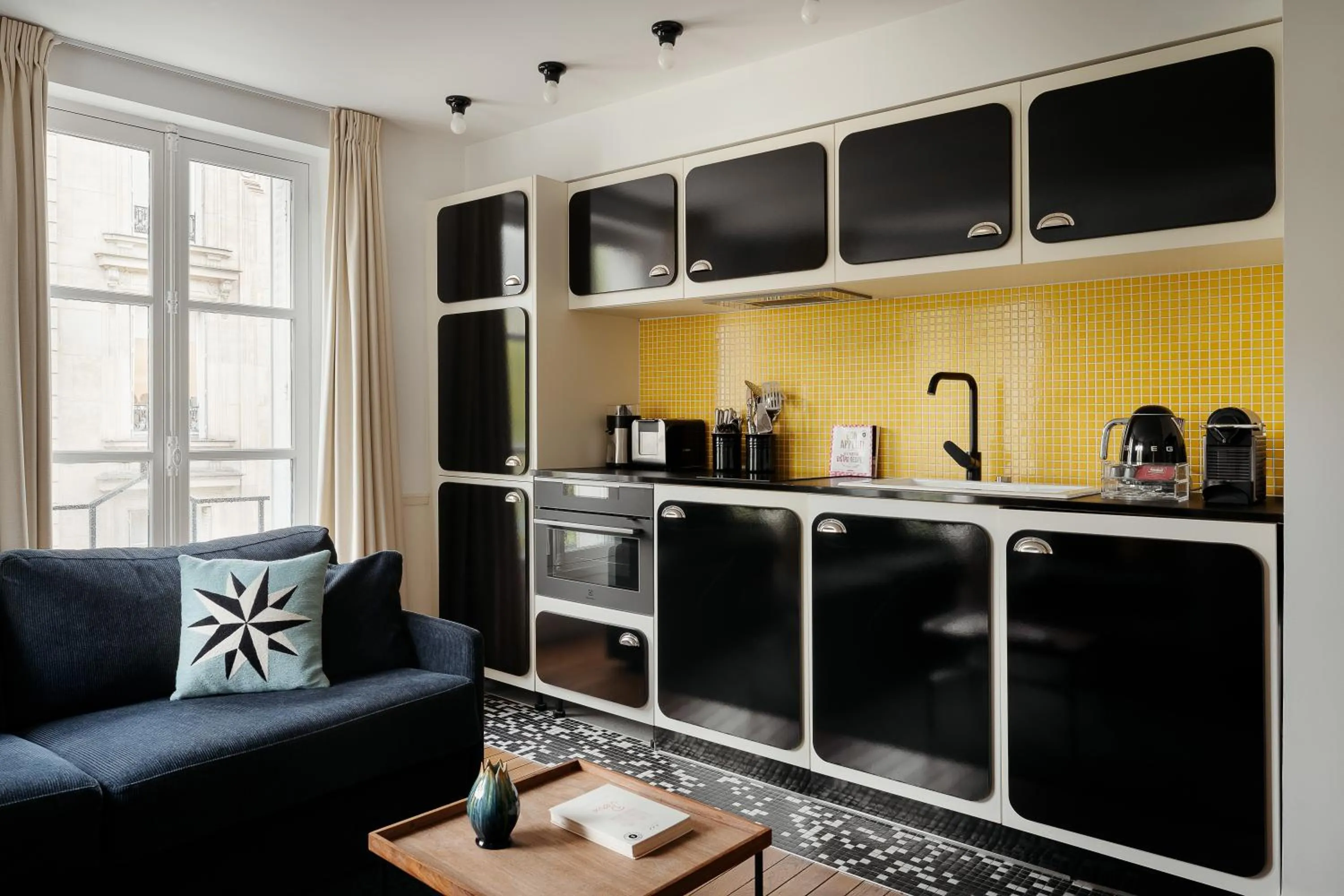 kitchen in My Maison In Paris - Louvre