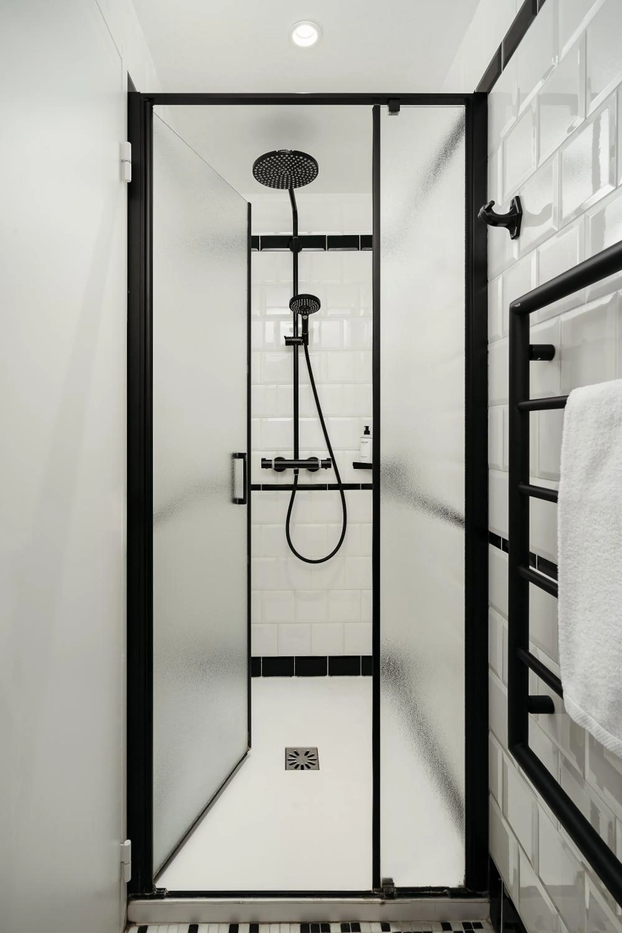 Bathroom in My Maison In Paris - Louvre