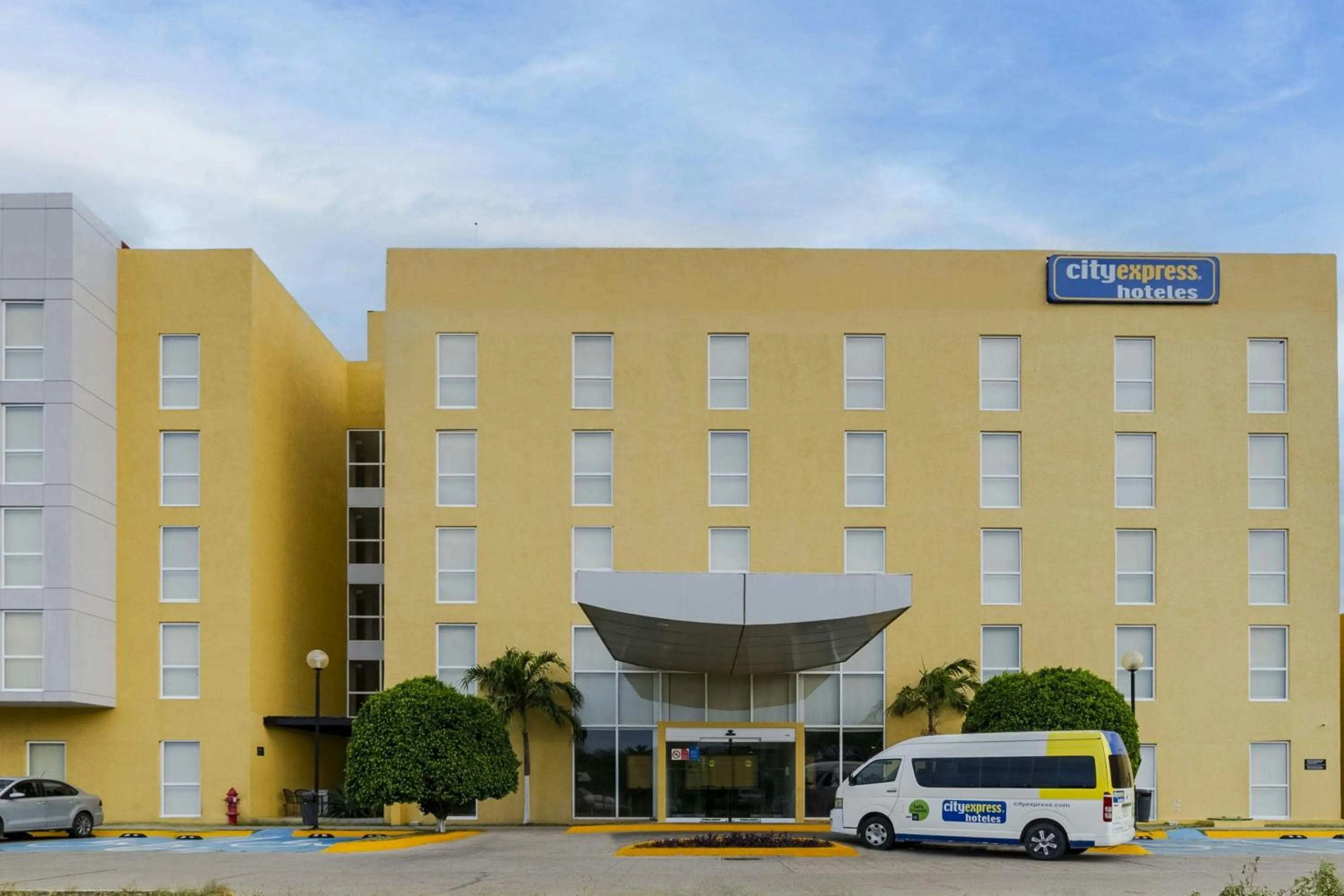 Property building in City Express by Marriott Salina Cruz