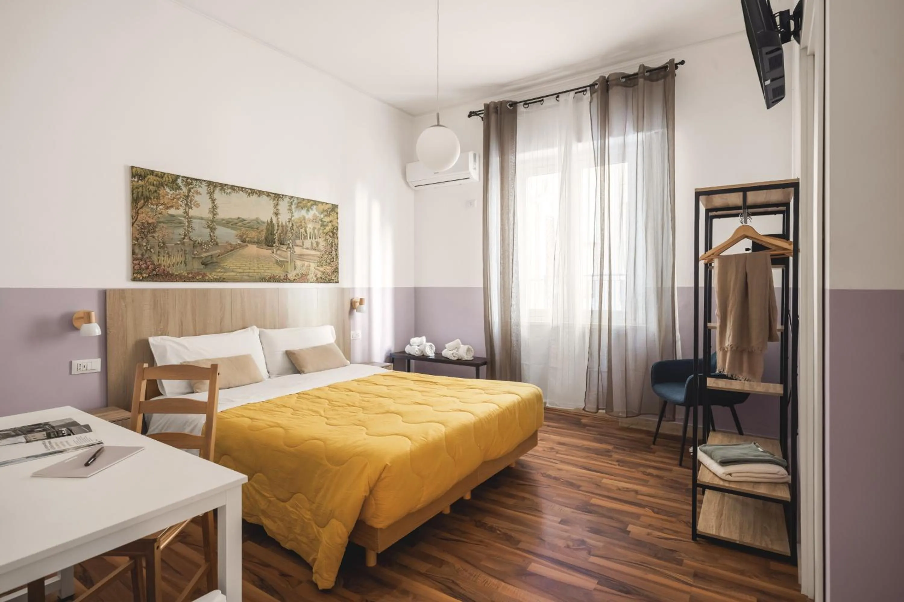 View (from property/room), Bed in Dante Suites