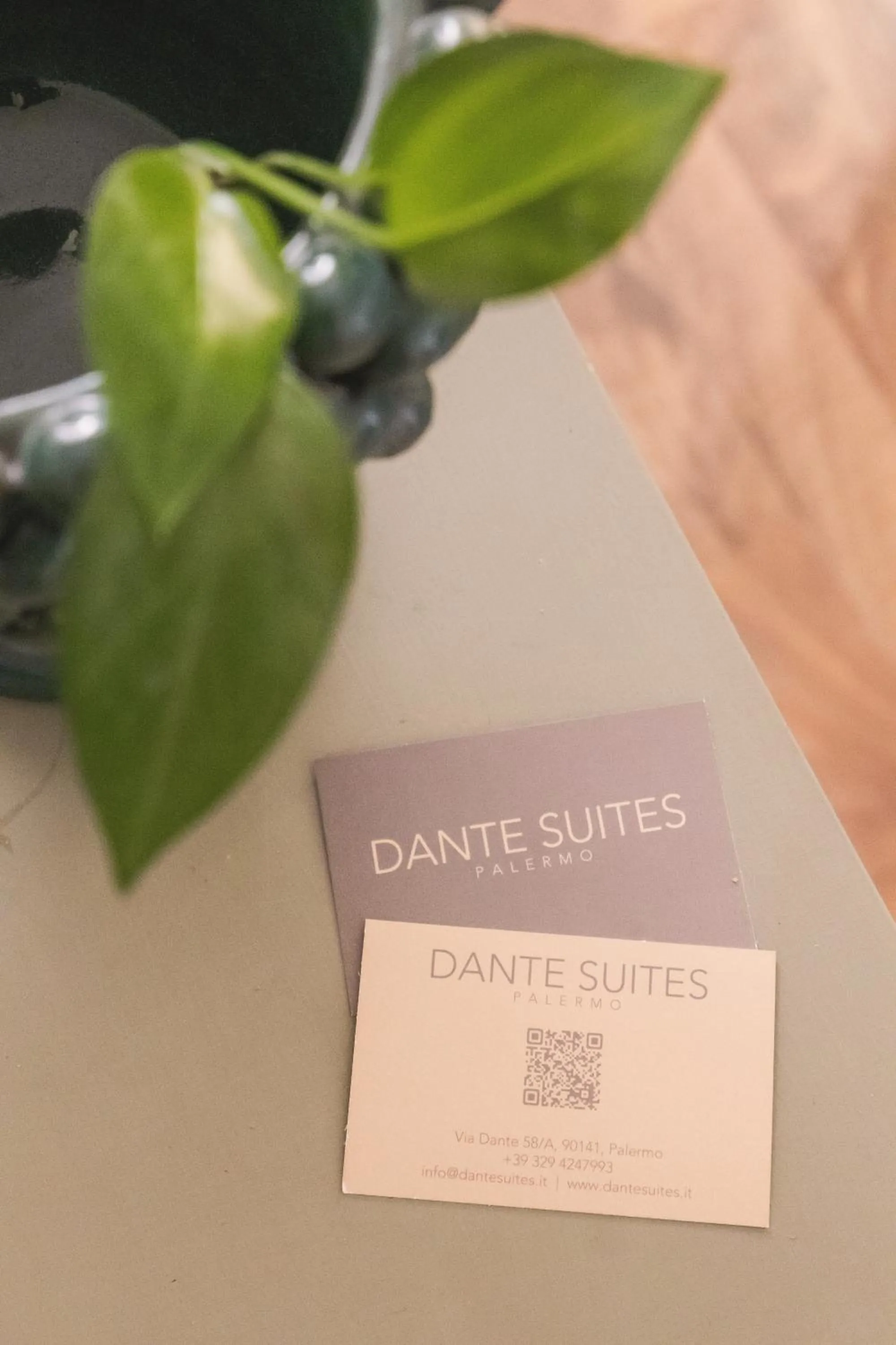 Decorative detail in Dante Suites