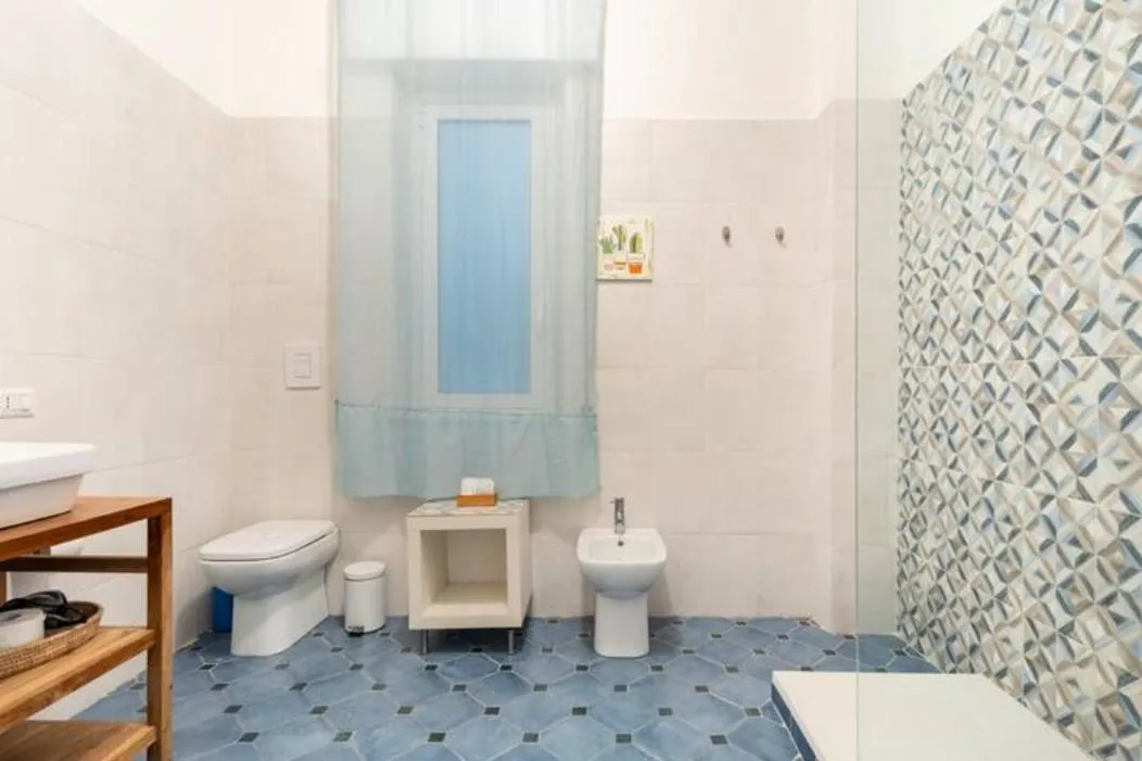 Shower in Dante Suites