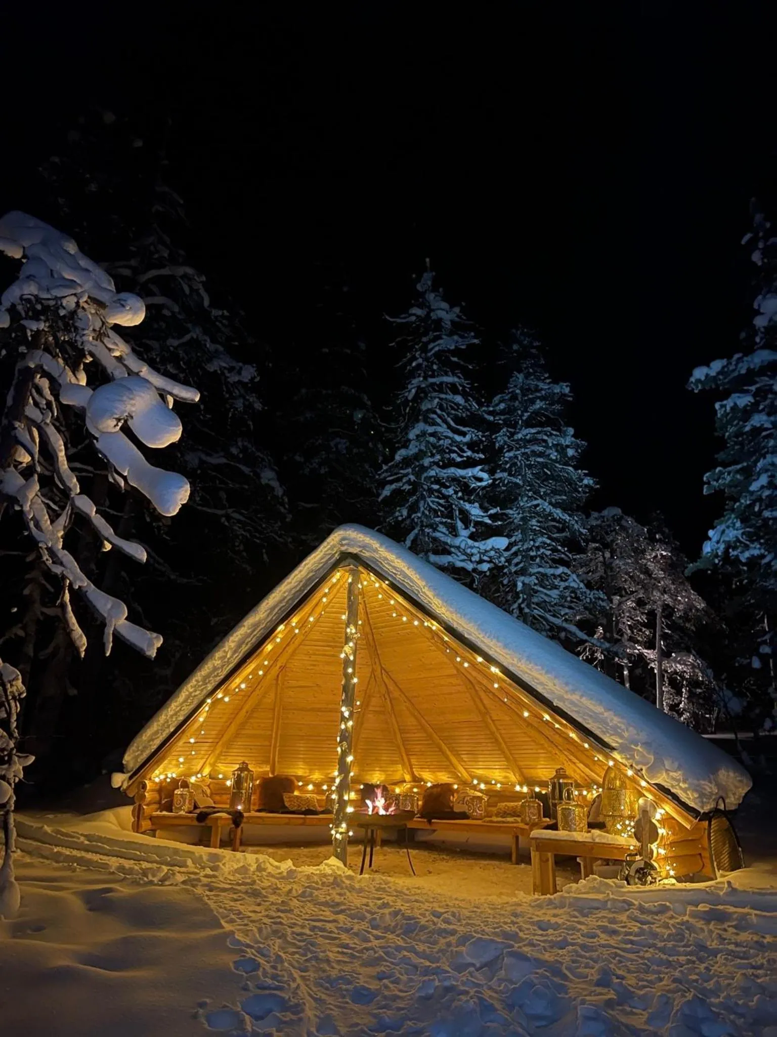 Night in Aurora Queen Resort Igloos