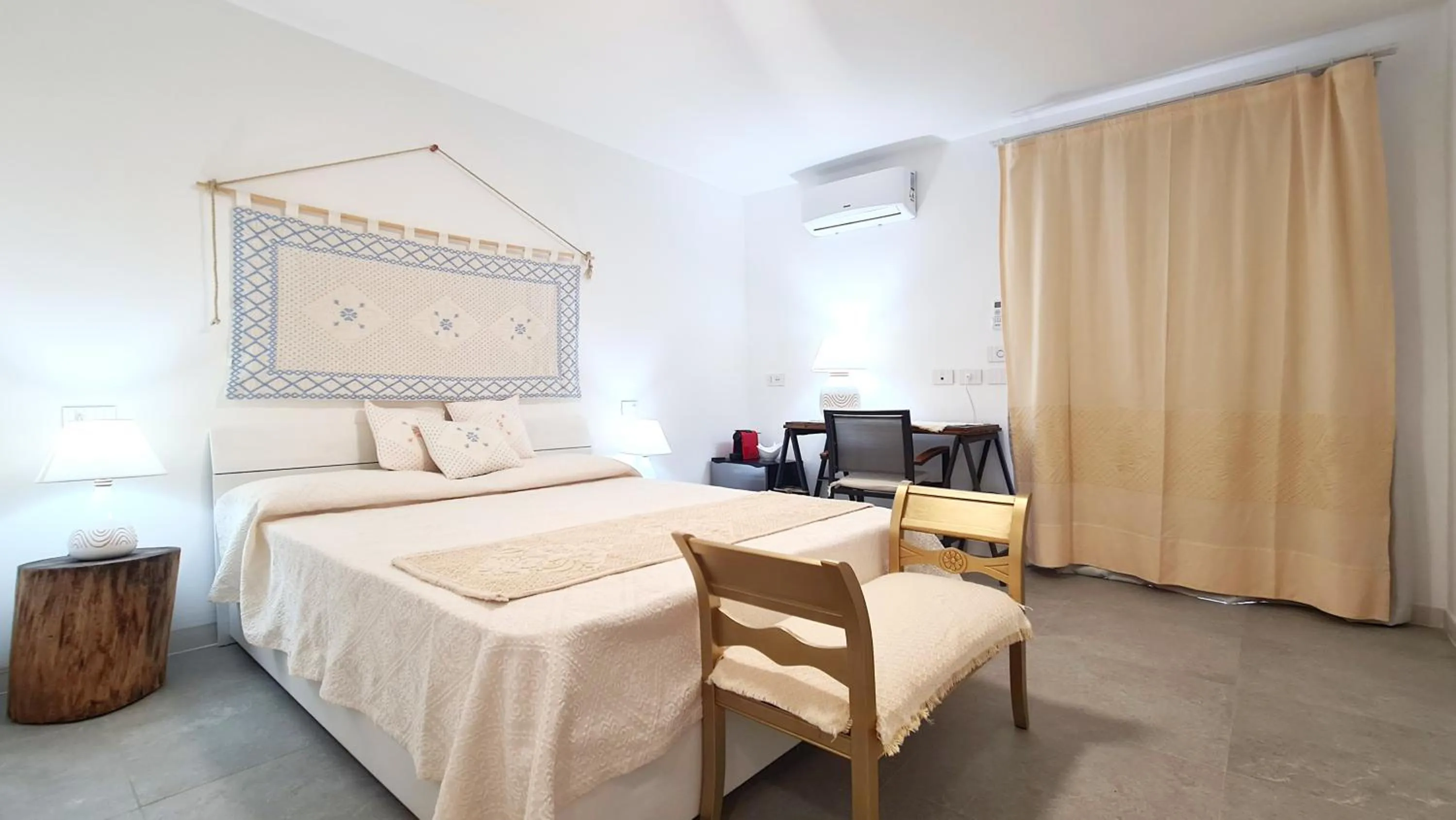 Bed in Sole Matto Rooms