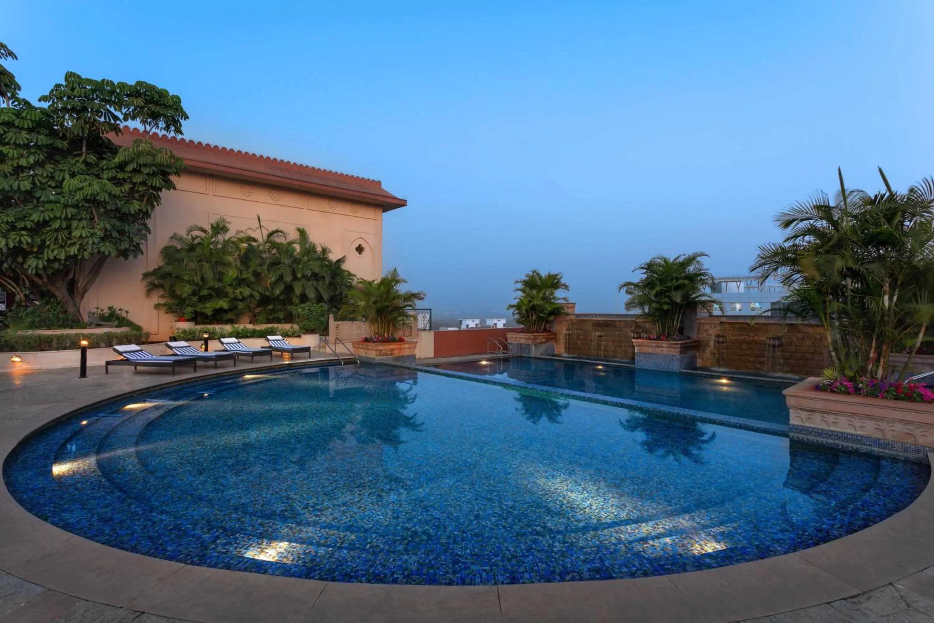 Swimming pool in Sheraton Grand Pune Bund Garden Hotel