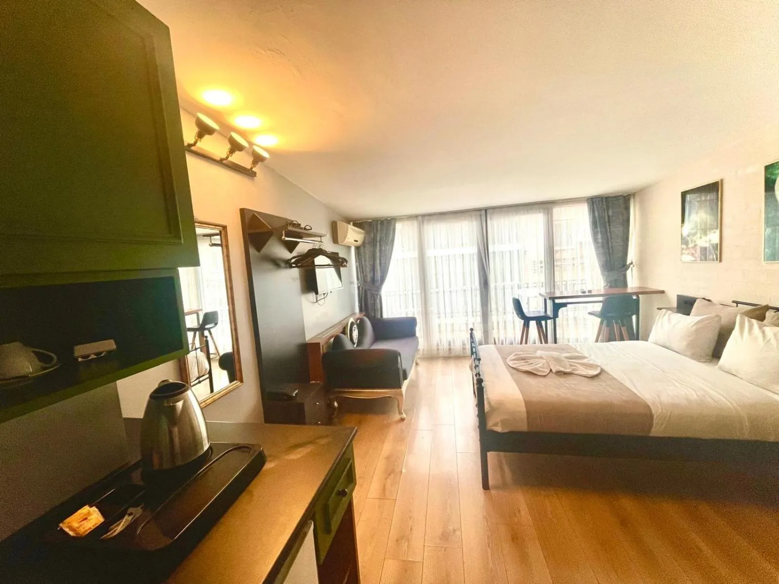 TV and multimedia, Bed in TAKSiM PARK HOTEL