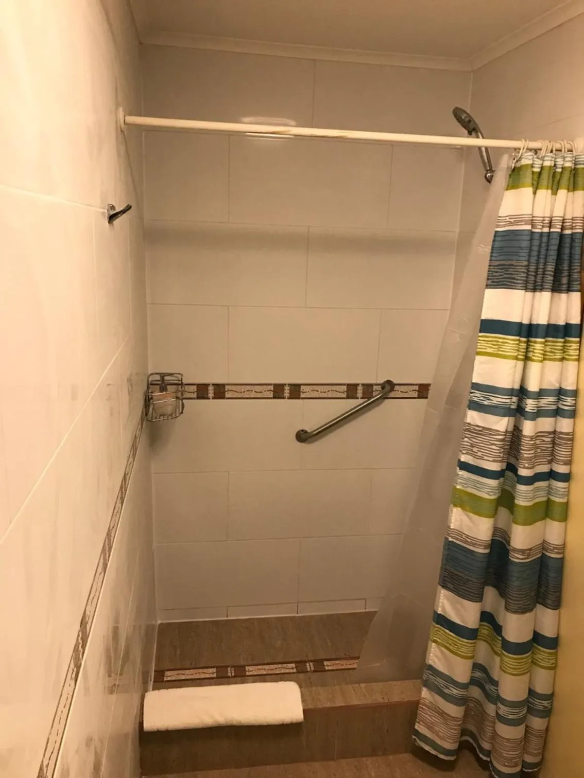 Shower in Hotel Luanco
