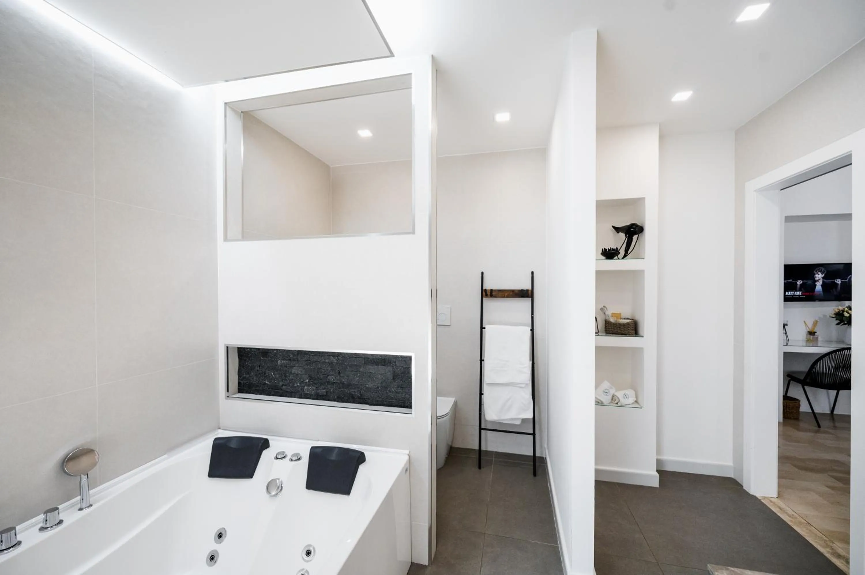 Bed in Aurelia Sea View