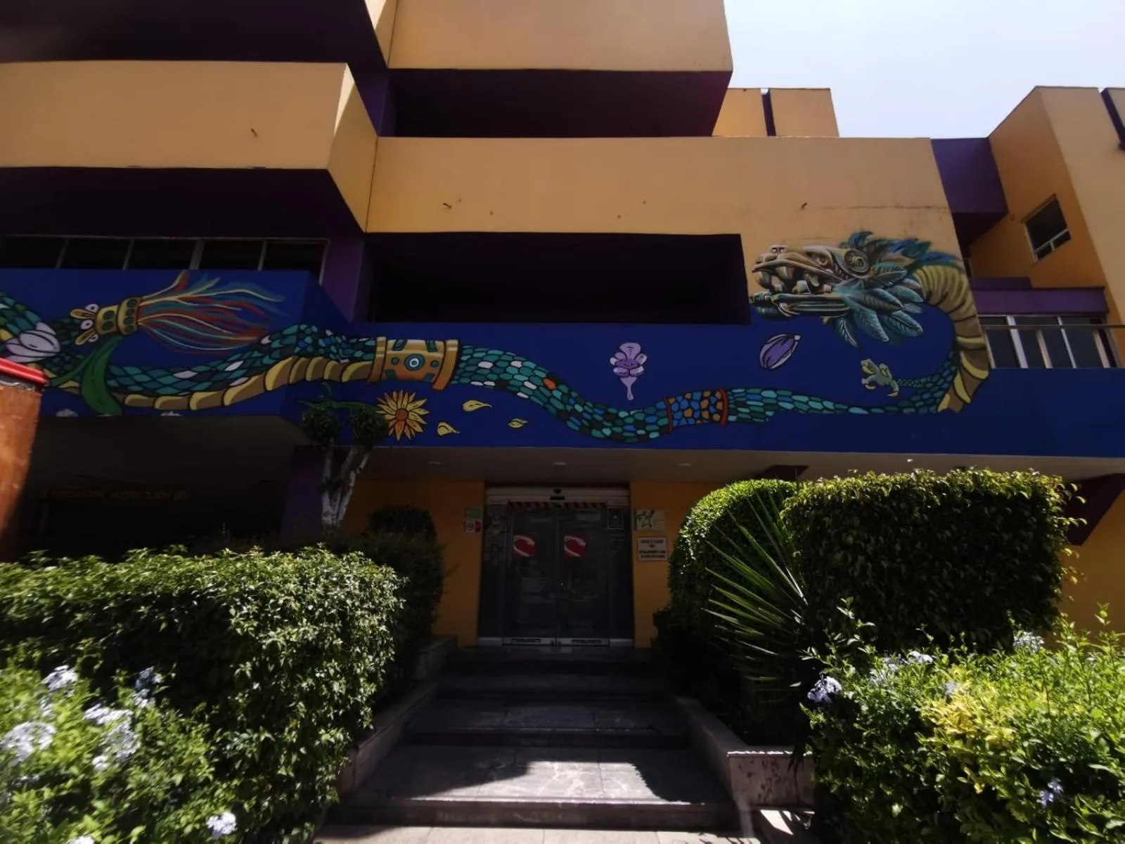 Facade/entrance in Hotel Coacalco