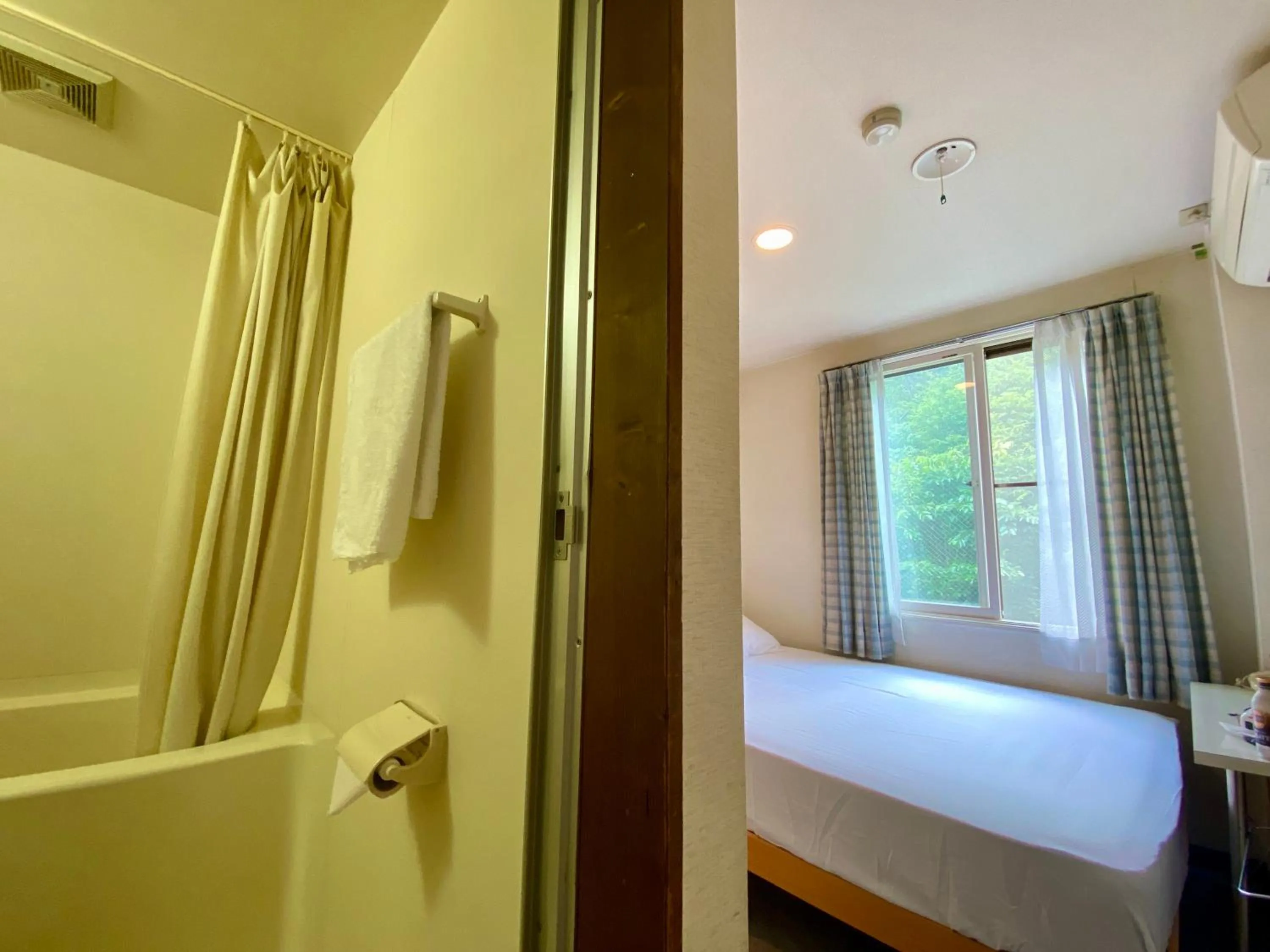 Bed in Hakuba King Hotel