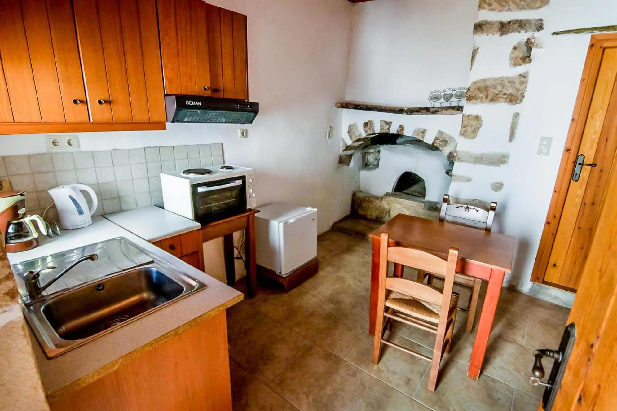 Kitchen or kitchenette in Vafes Traditional Stone Houses
