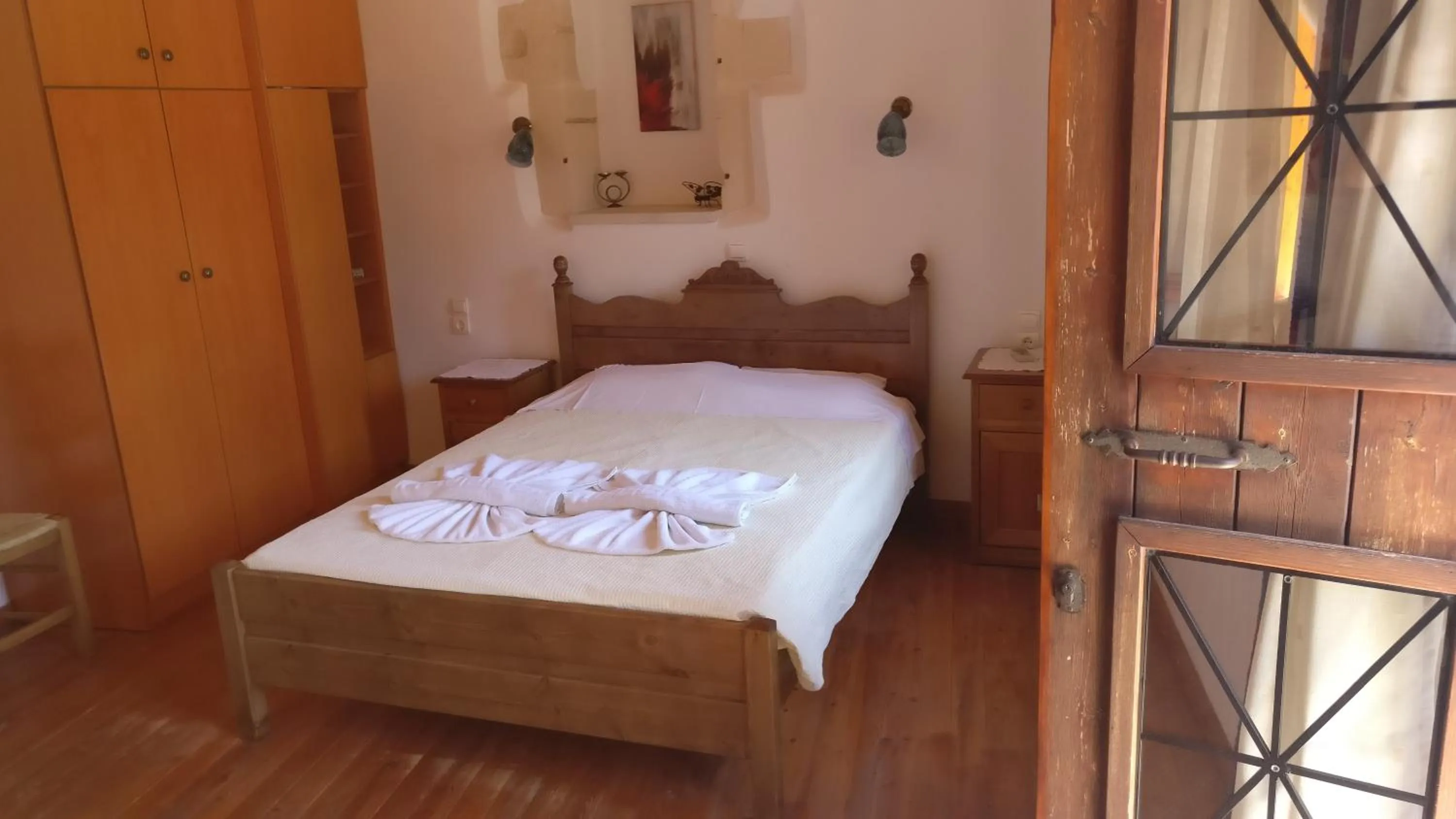 Bedroom in Patriko Traditional Stone Houses