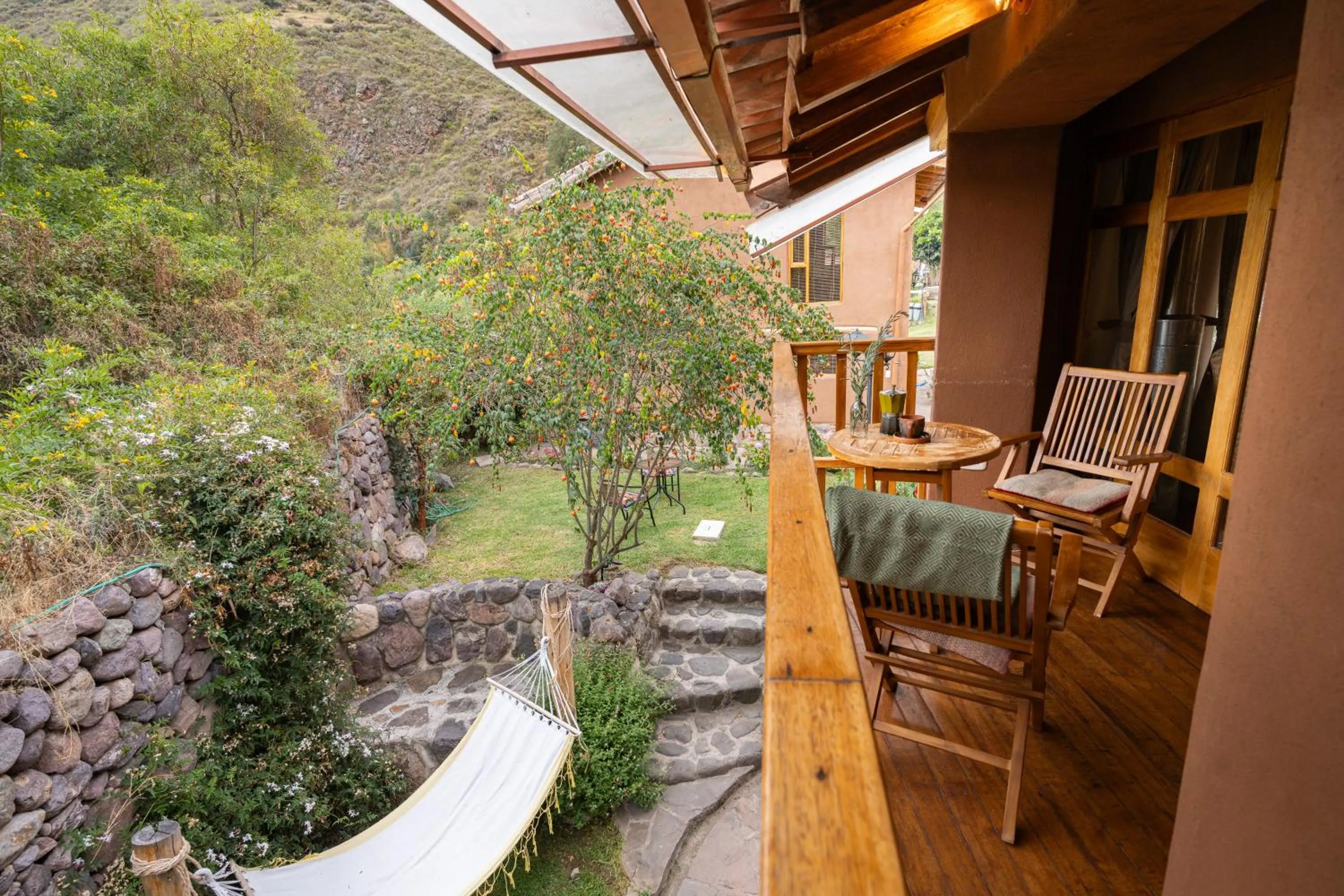 Patio in Unuwasi Hotel & Villa