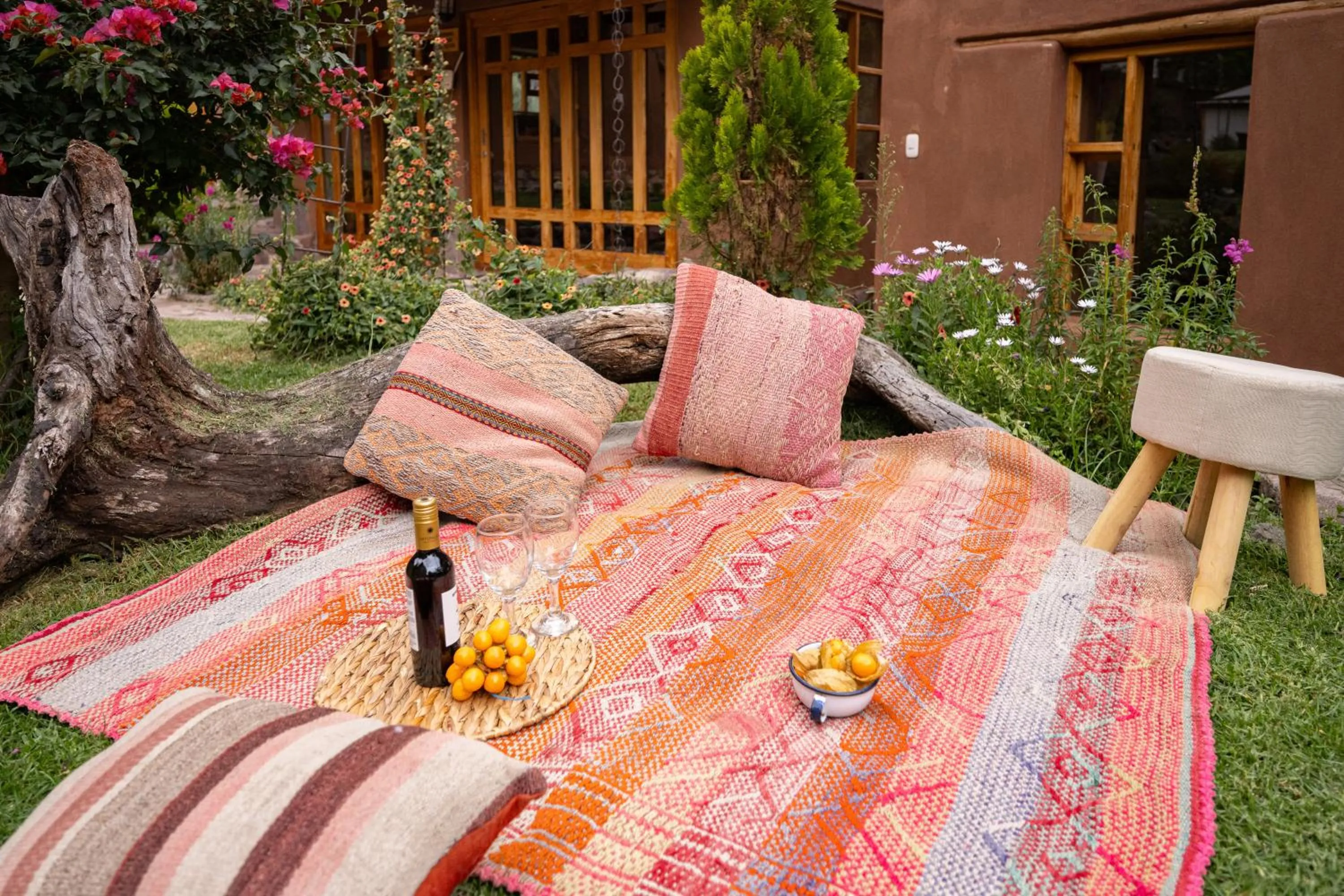 Patio in Unuwasi Hotel & Villa