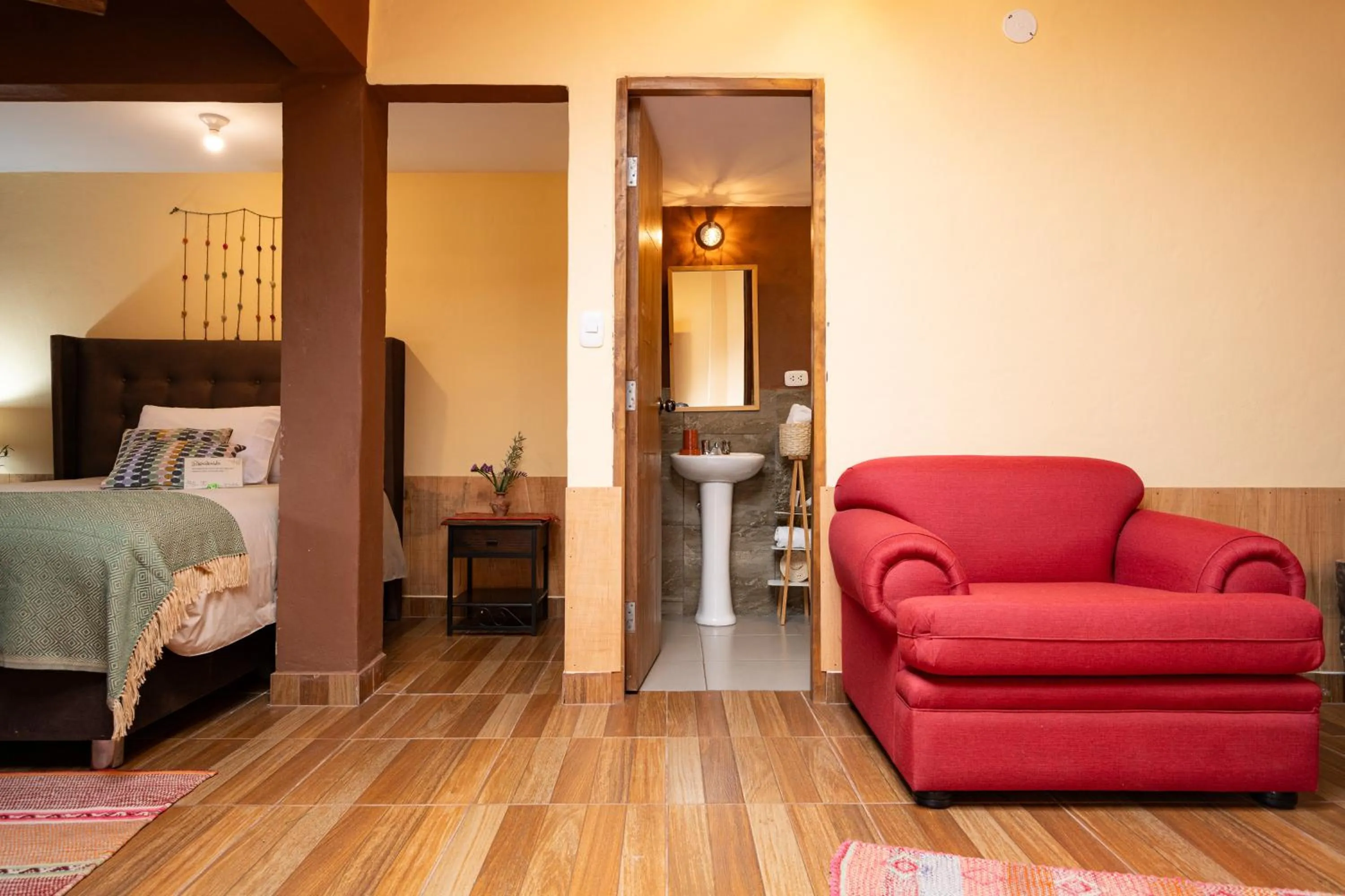 Bed in Unuwasi Hotel & Villa