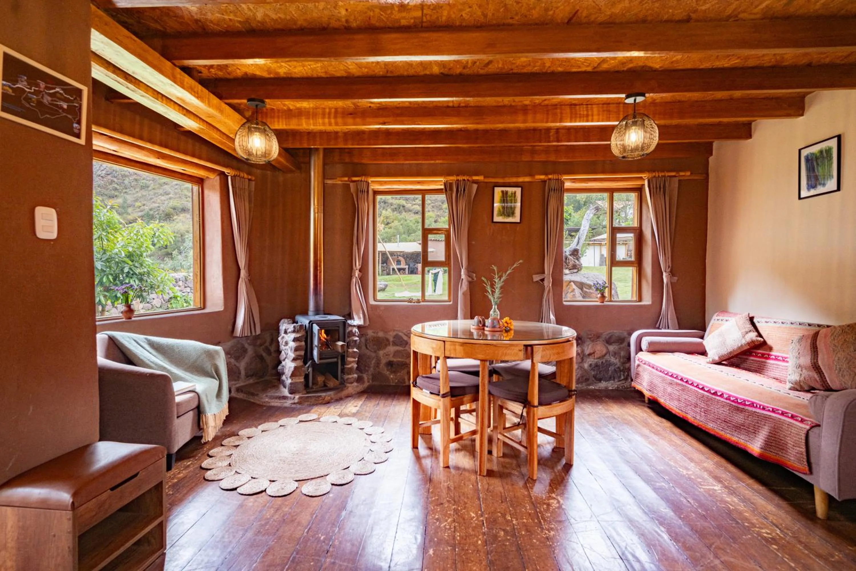 Bed in Unuwasi Hotel & Villa