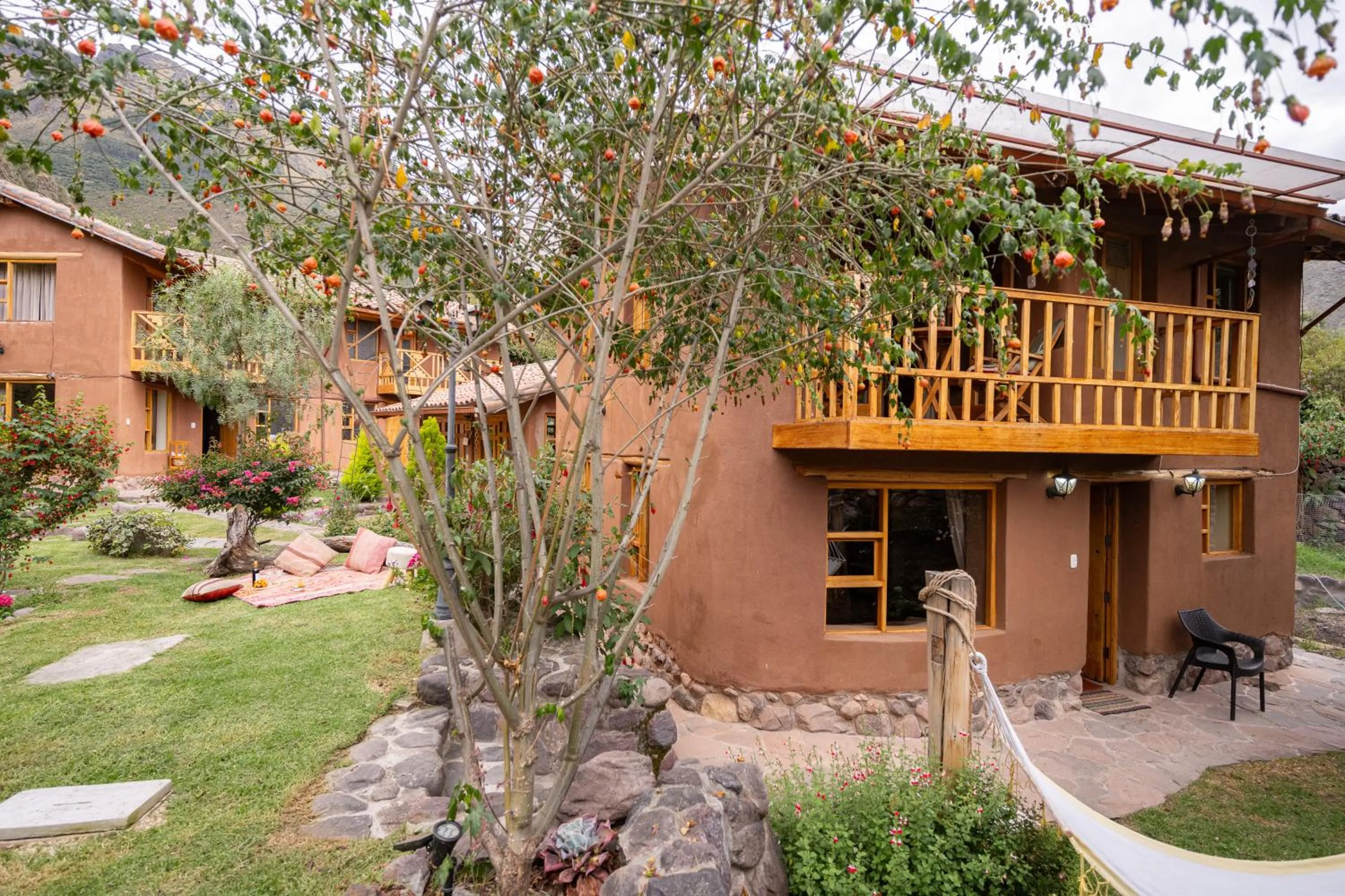Patio in Unuwasi Hotel & Villa