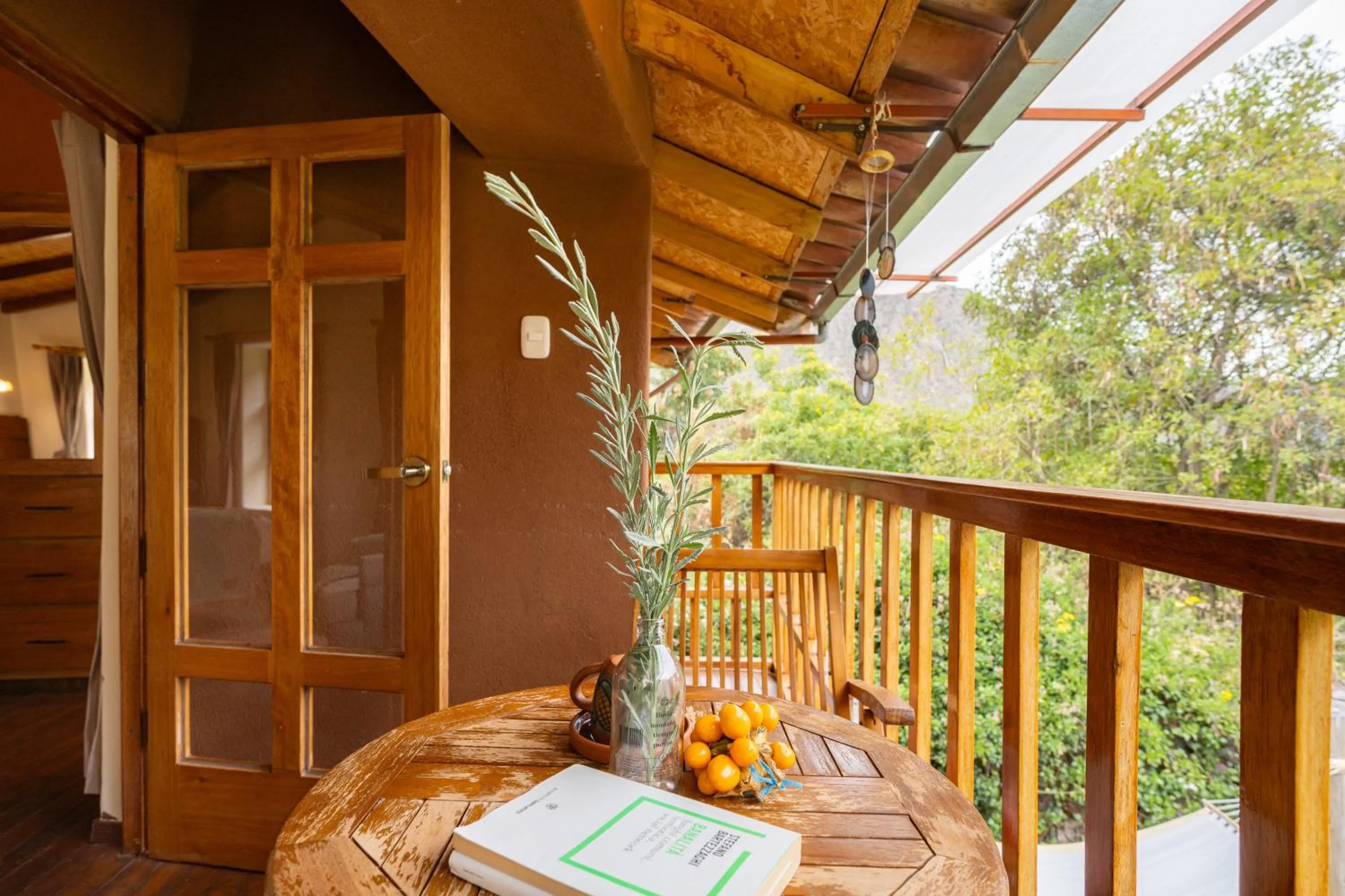 Patio in Unuwasi Hotel & Villa