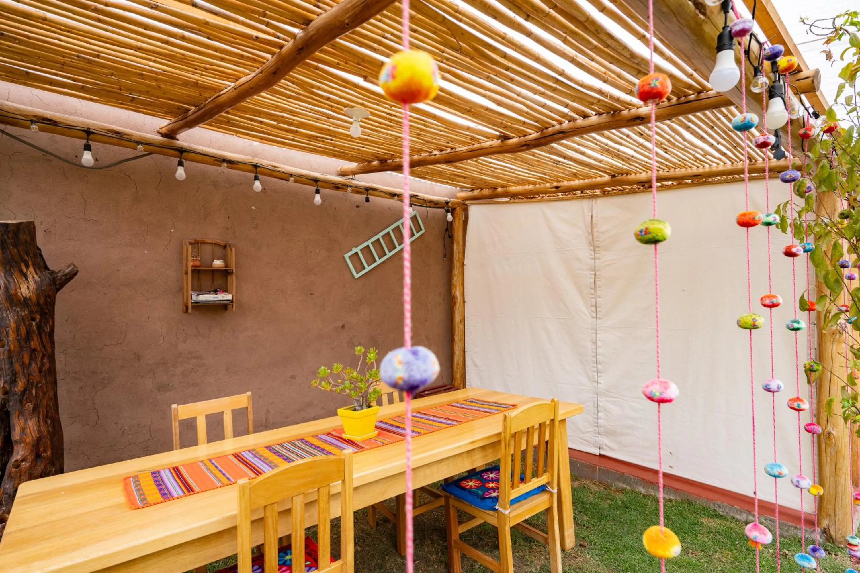 Balcony/Terrace in Unuwasi Hotel & Villa