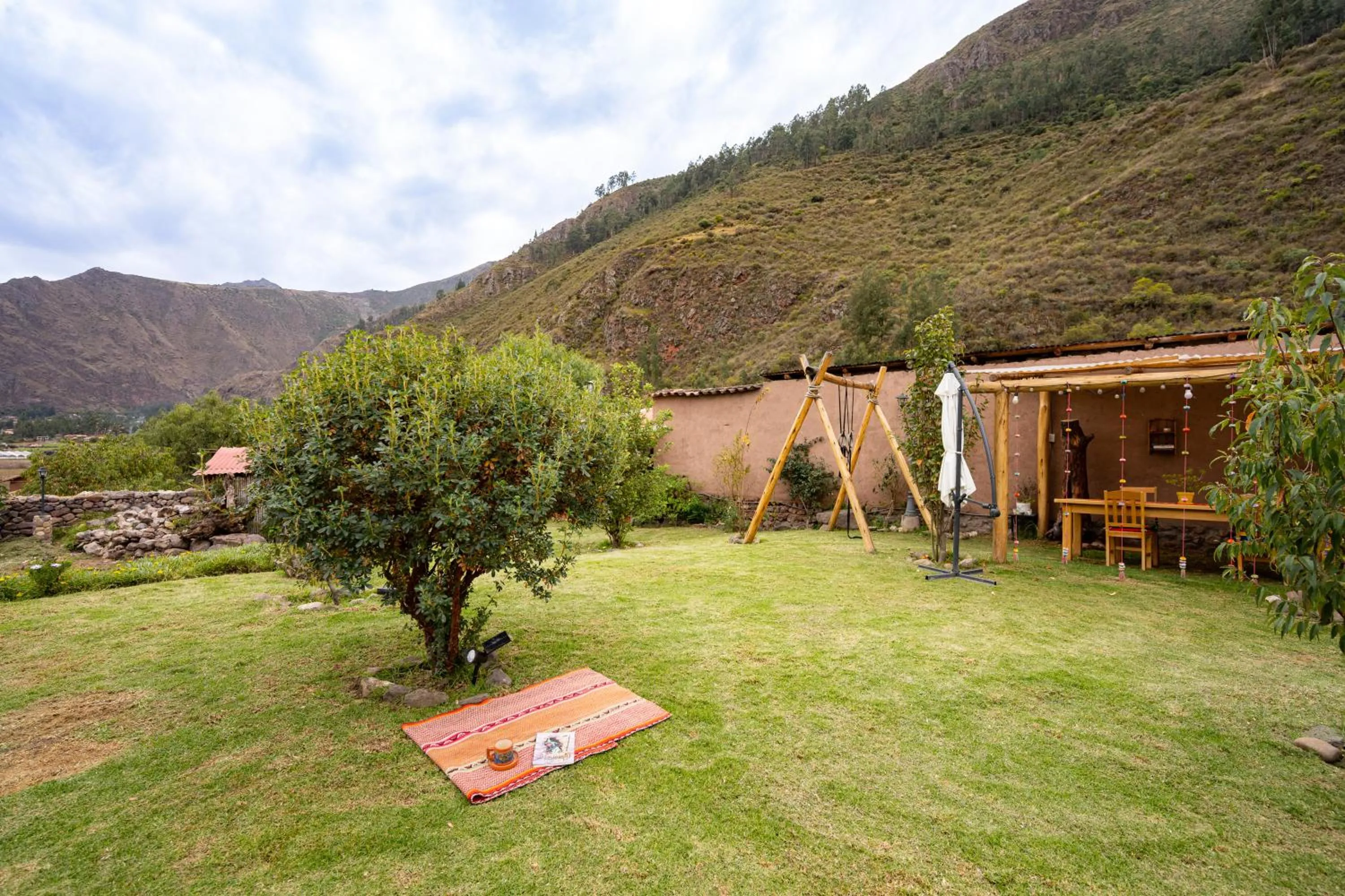 Mountain view in Unuwasi Hotel & Villa