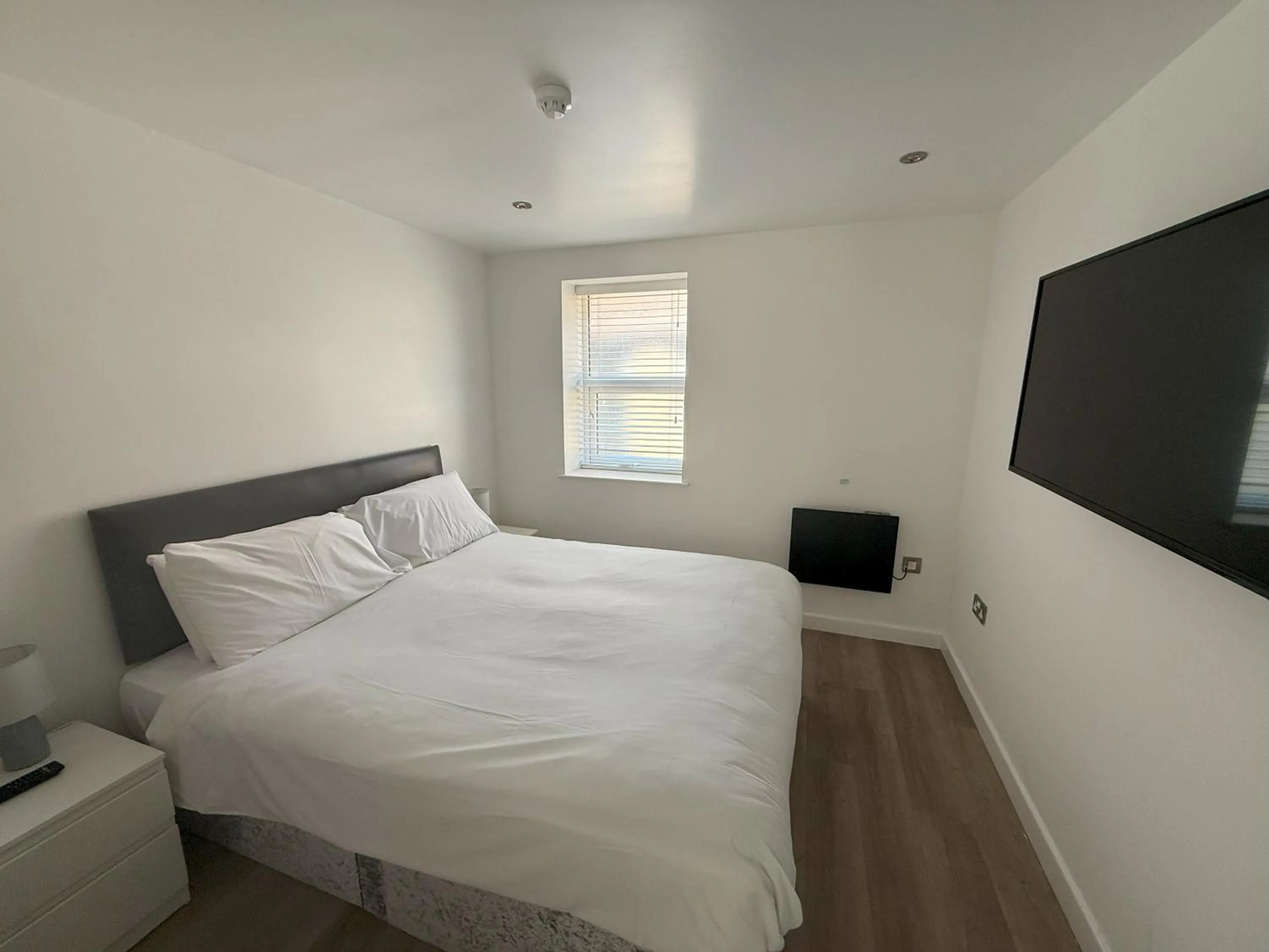 Bedroom, Bed in Coastal Plaza