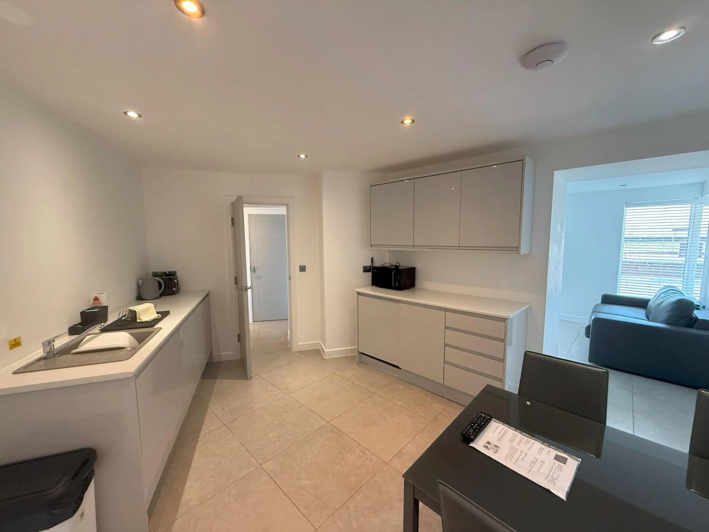 TV and multimedia in Coastal Plaza