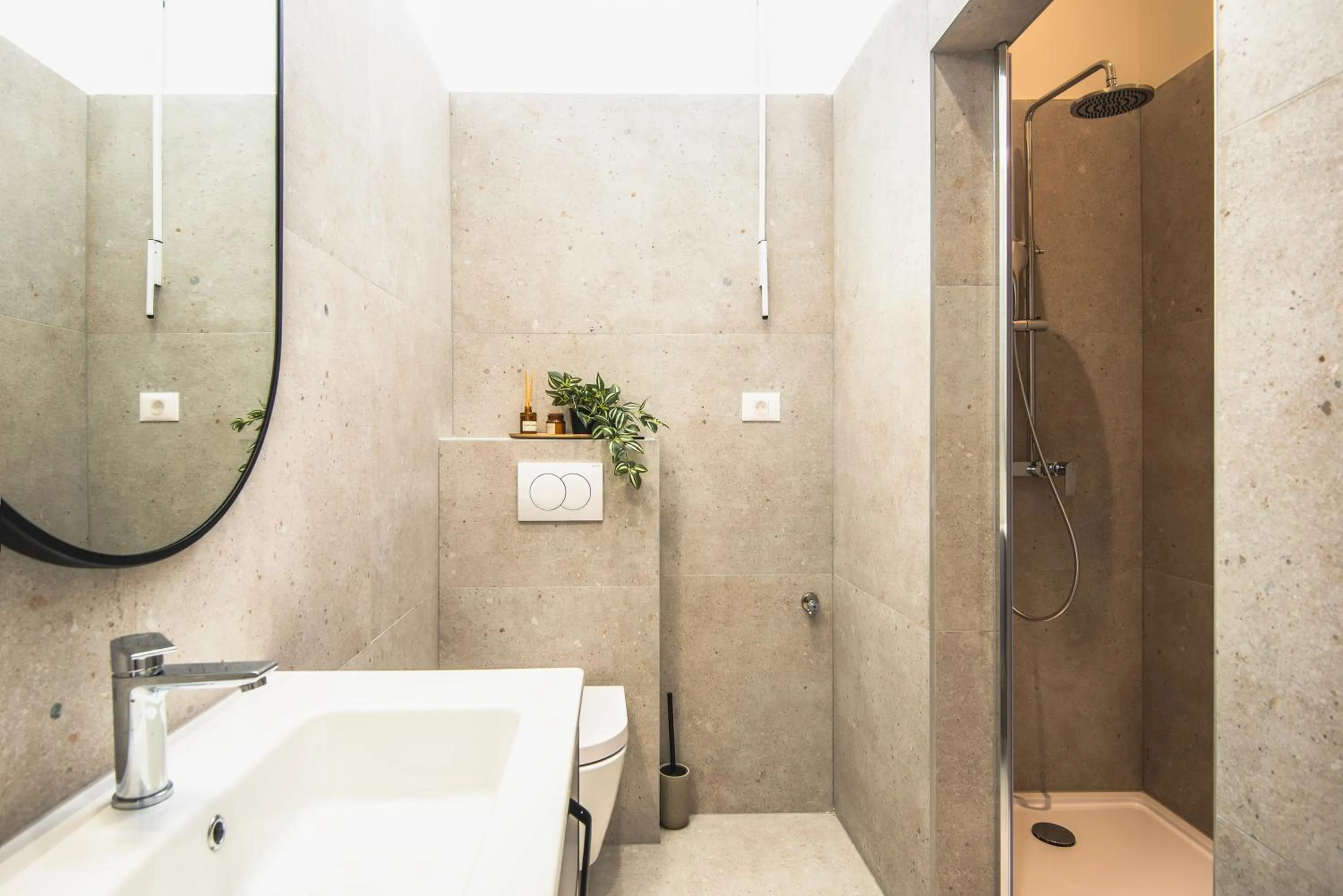 Bathroom in D&A Central Luxury Apartments with FREE Parking