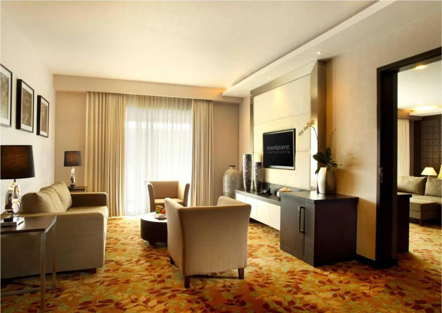 Living room, Seating Area in Eastparc Hotel Yogyakarta