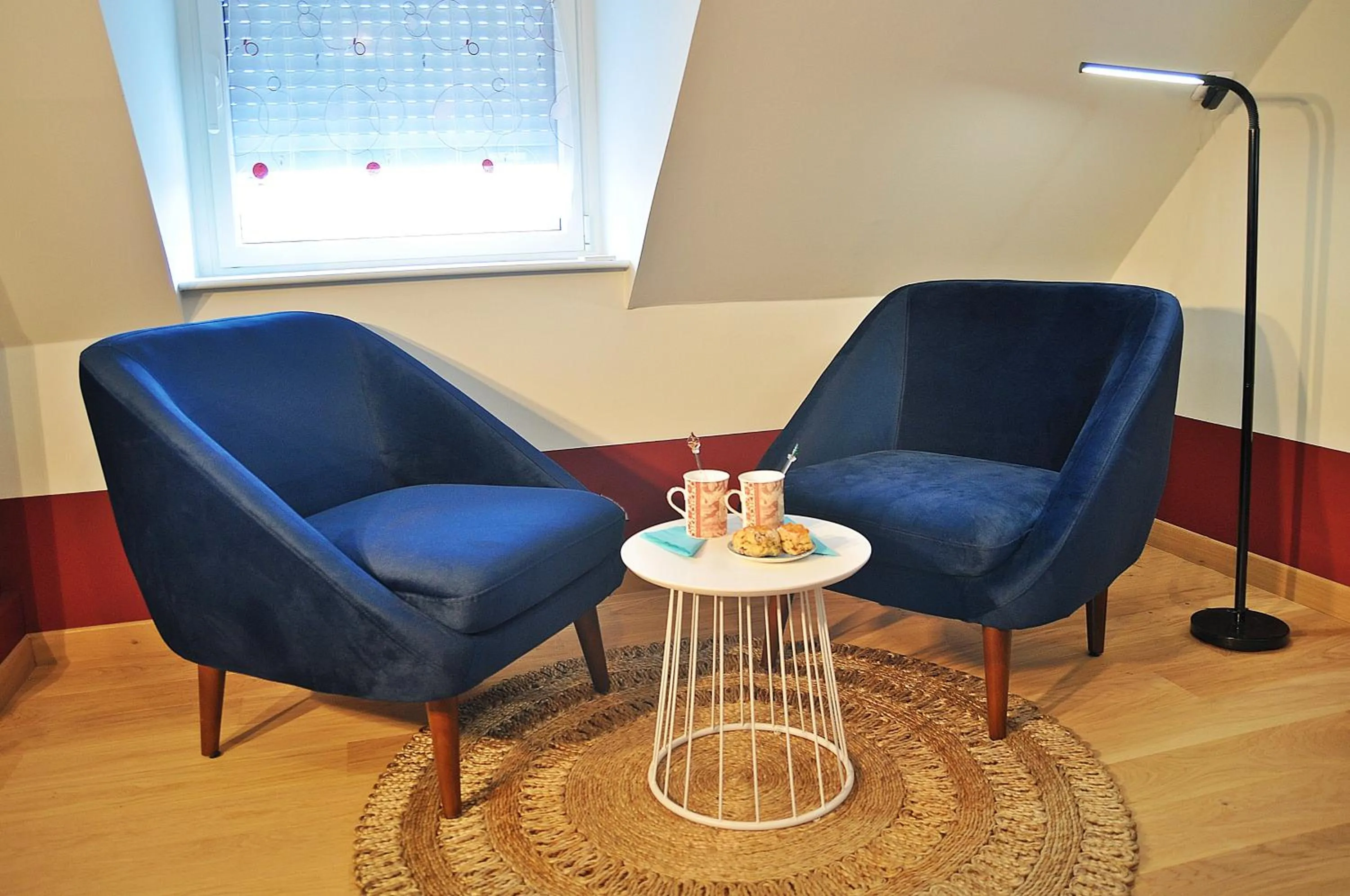 Seating area in KER EMBELLIE