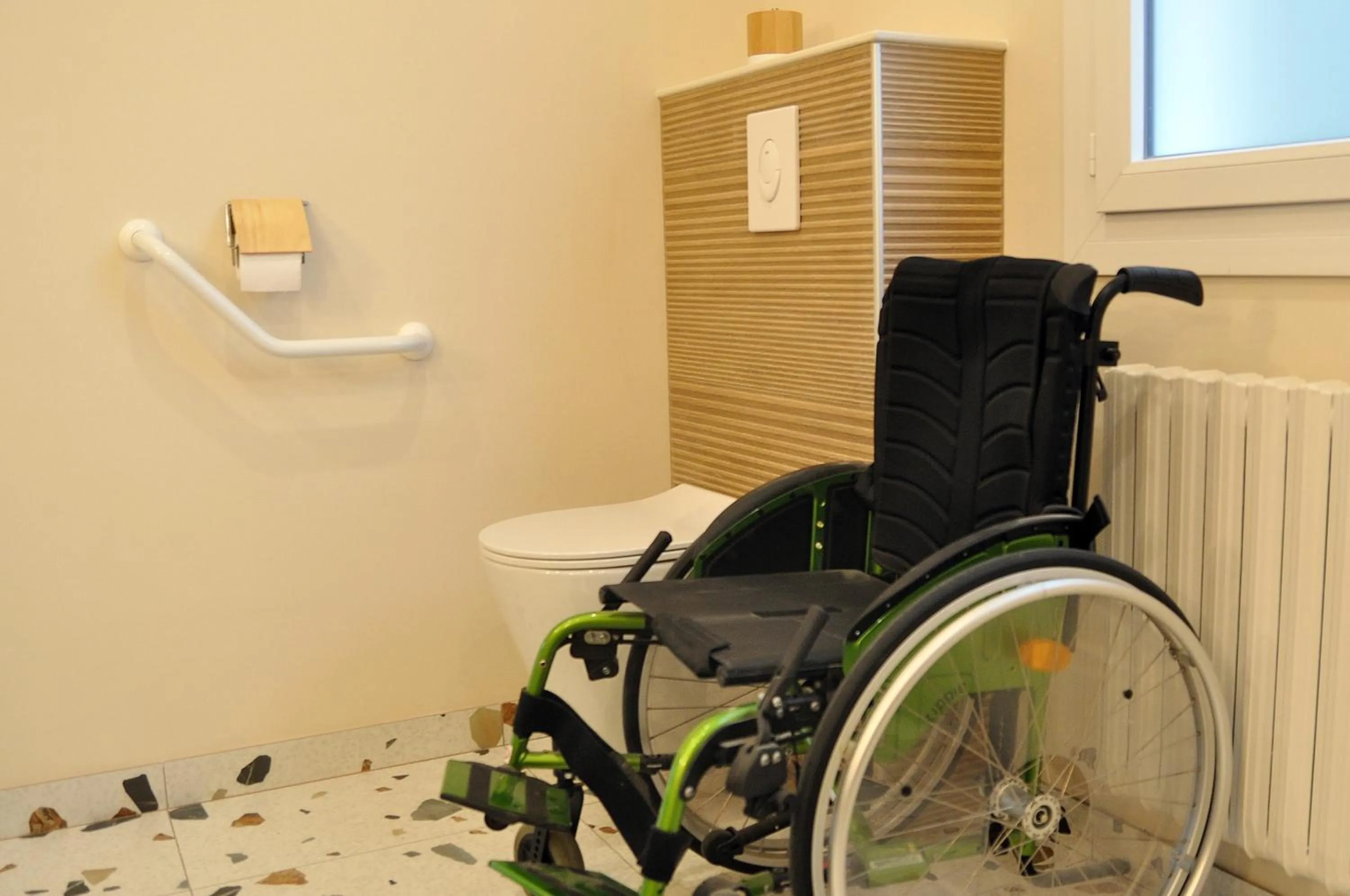 Toilet in KER EMBELLIE